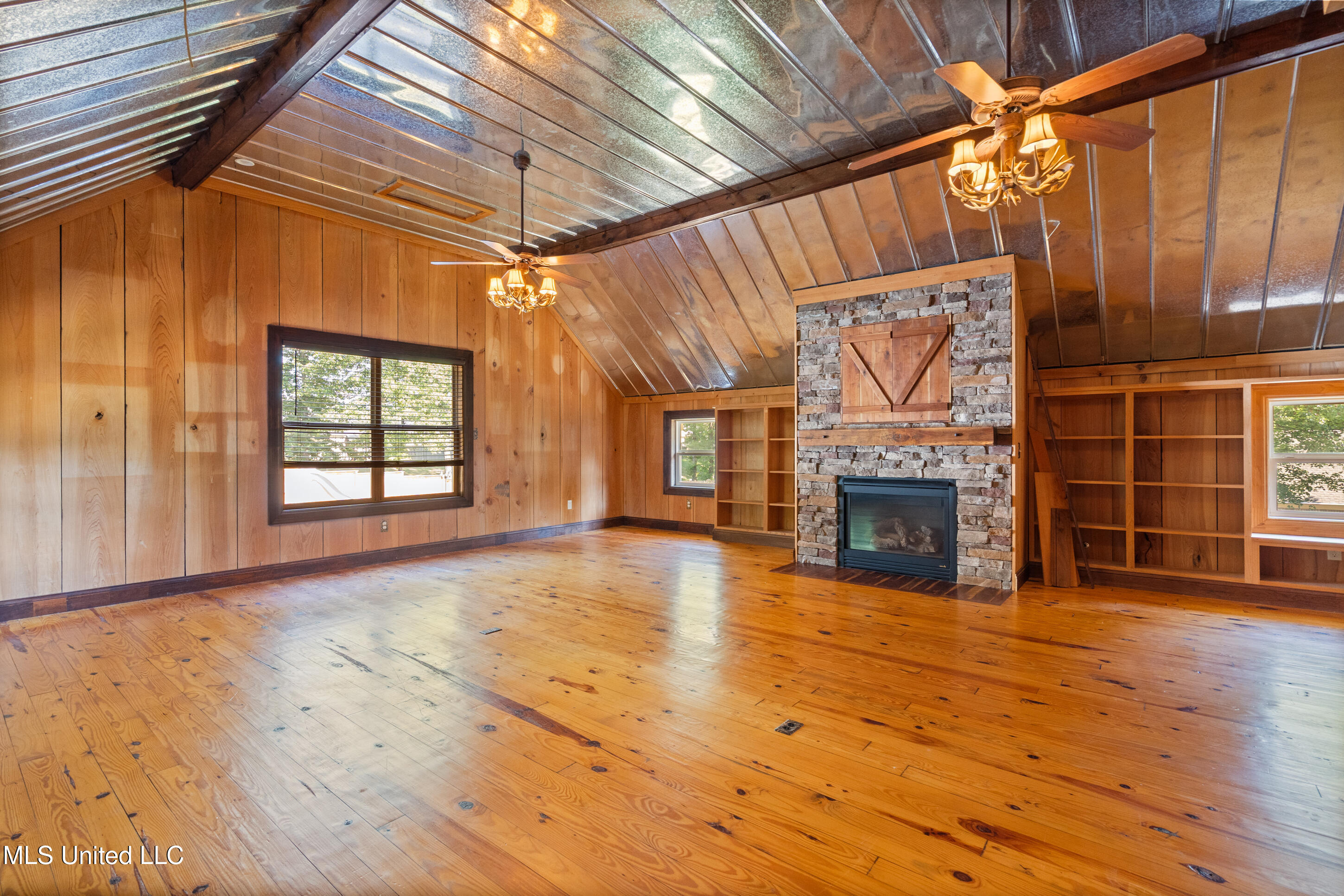 5137 Meadow Pointe Drive Property Photo 24