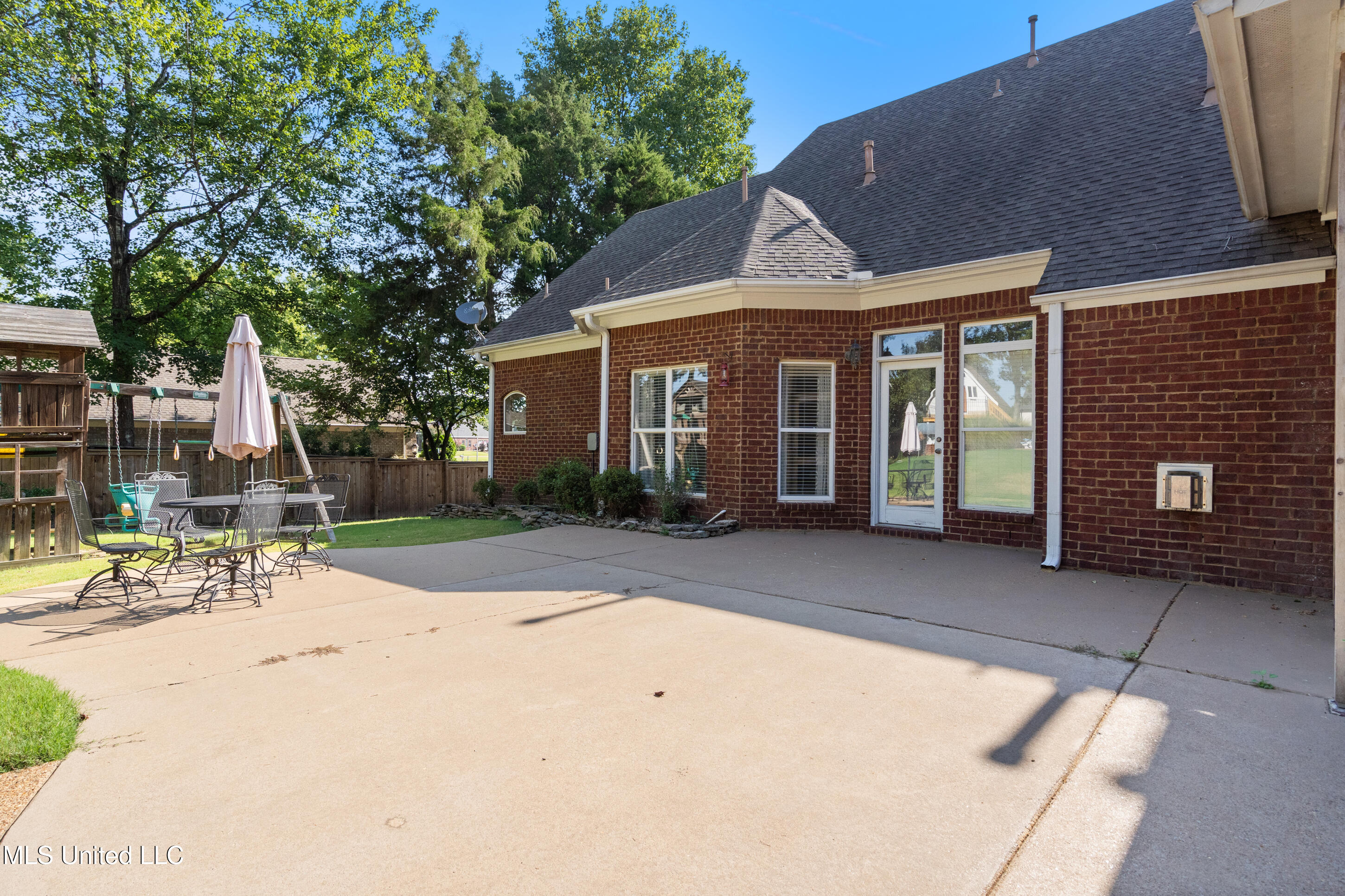 5137 Meadow Pointe Drive Property Photo 31