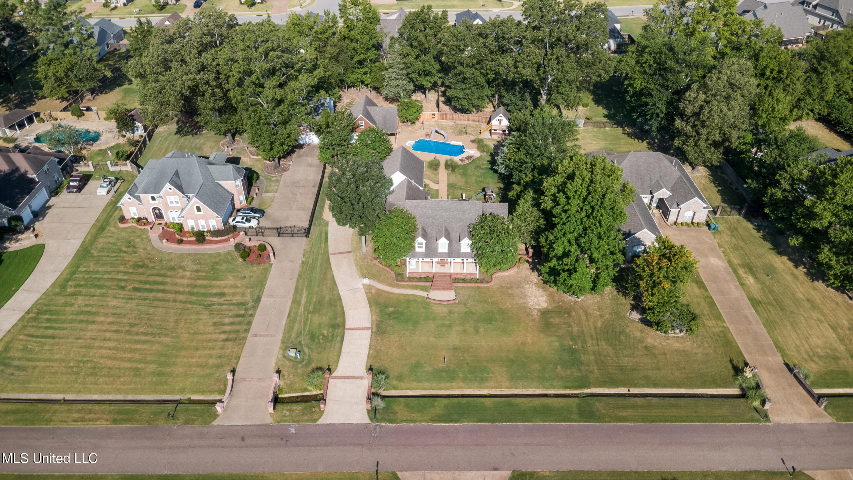 5137 Meadow Pointe Drive Property Photo 39