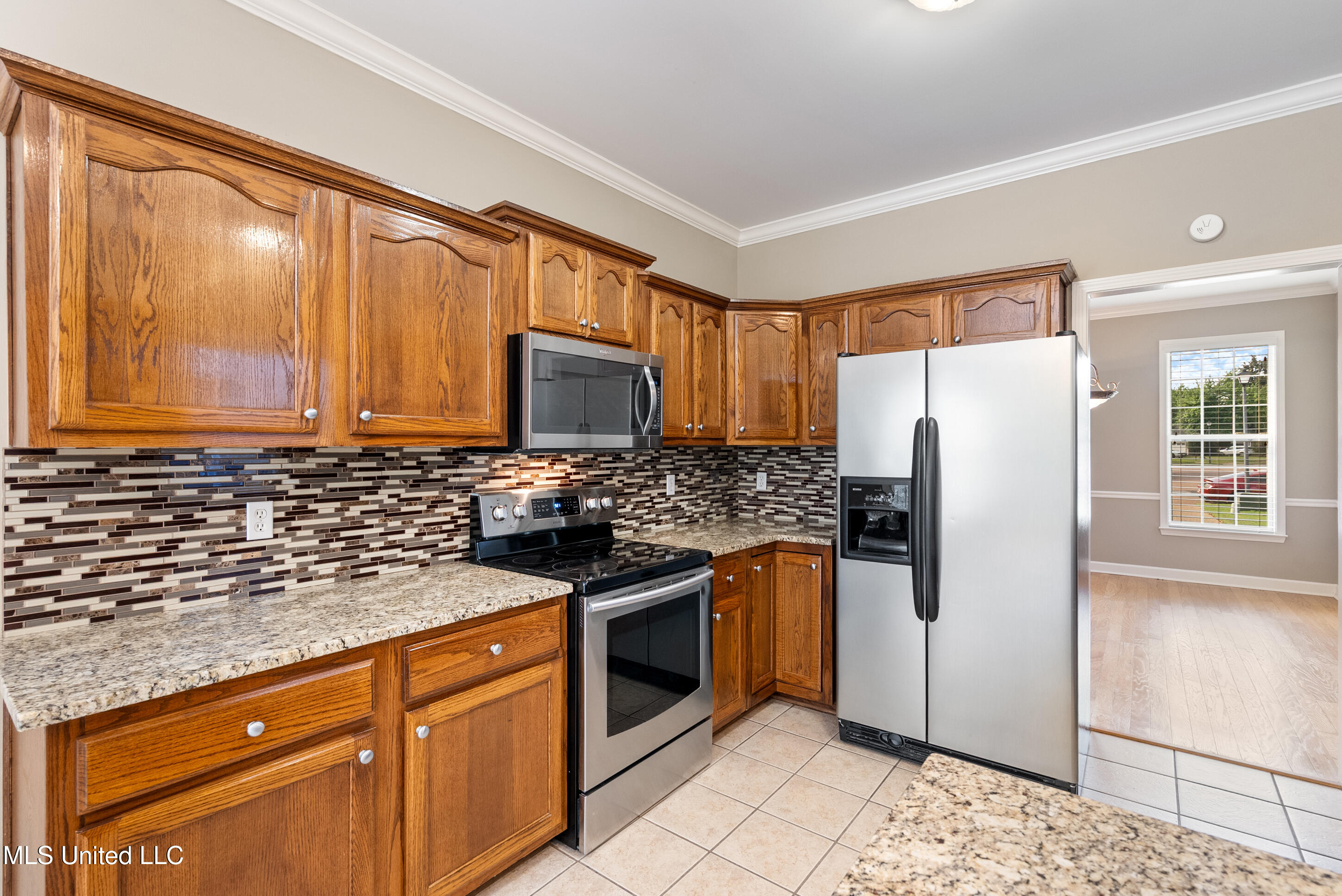 7056 Apache Drive Property Photo 9