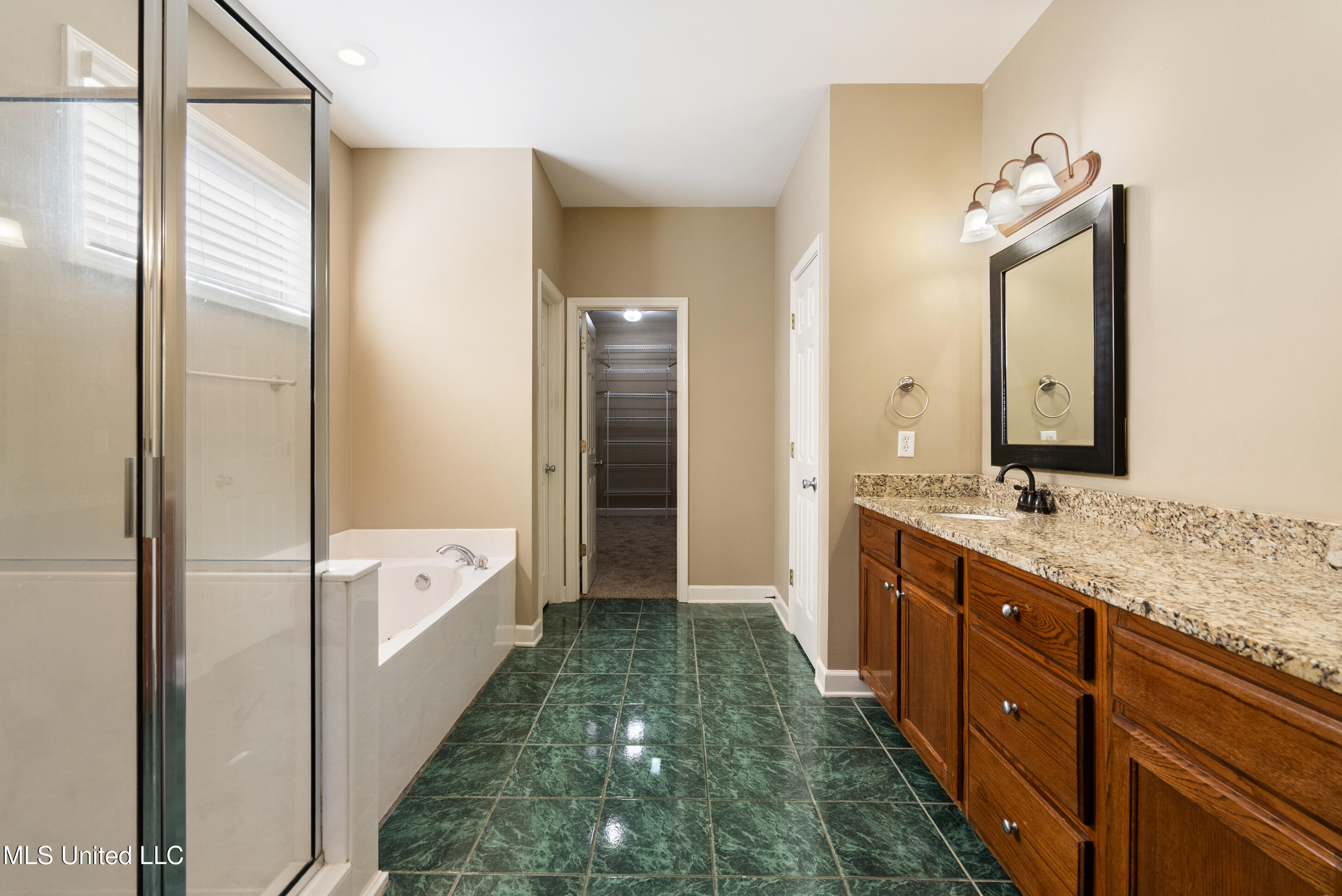 7056 Apache Drive Property Photo 16