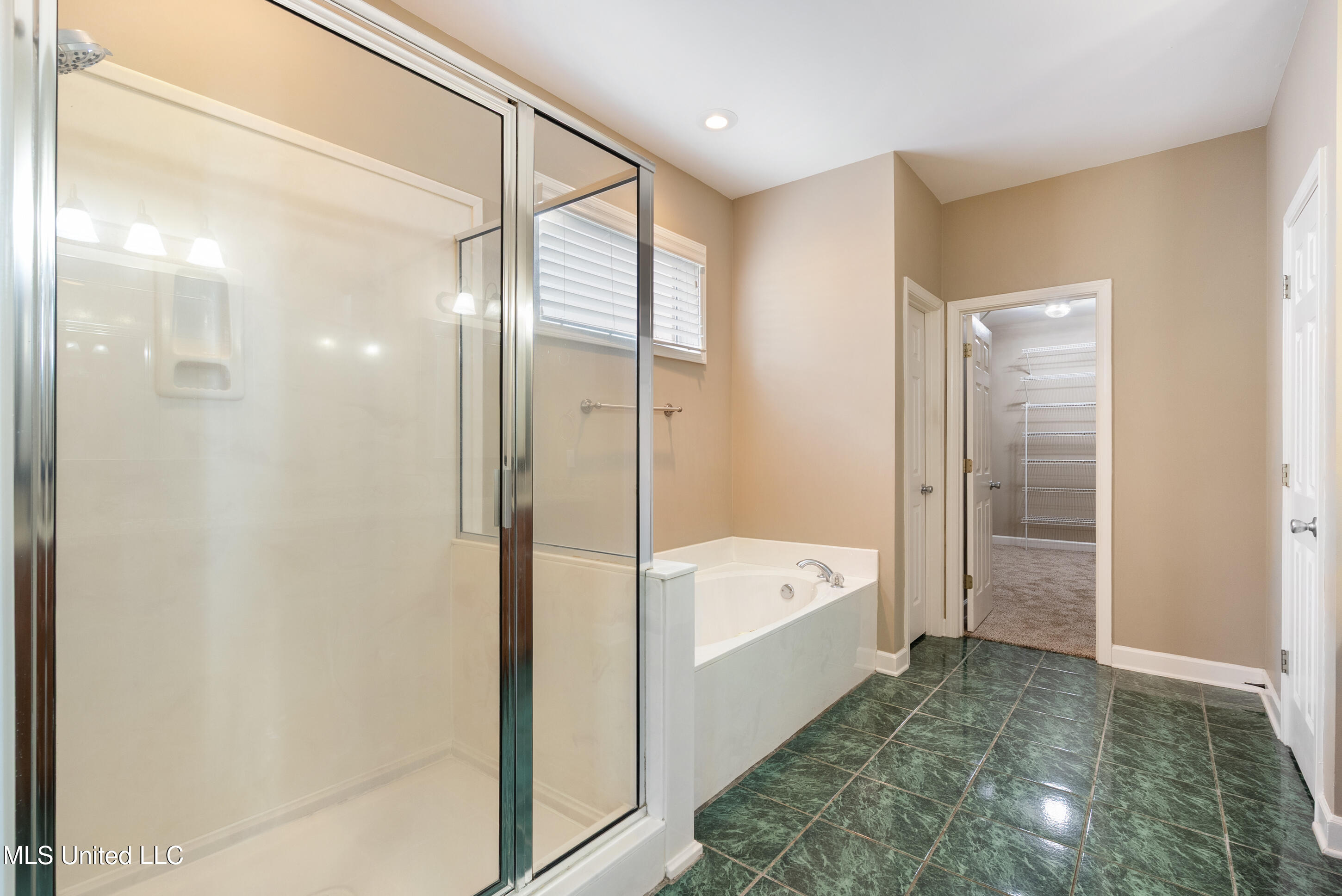 7056 Apache Drive Property Photo 17