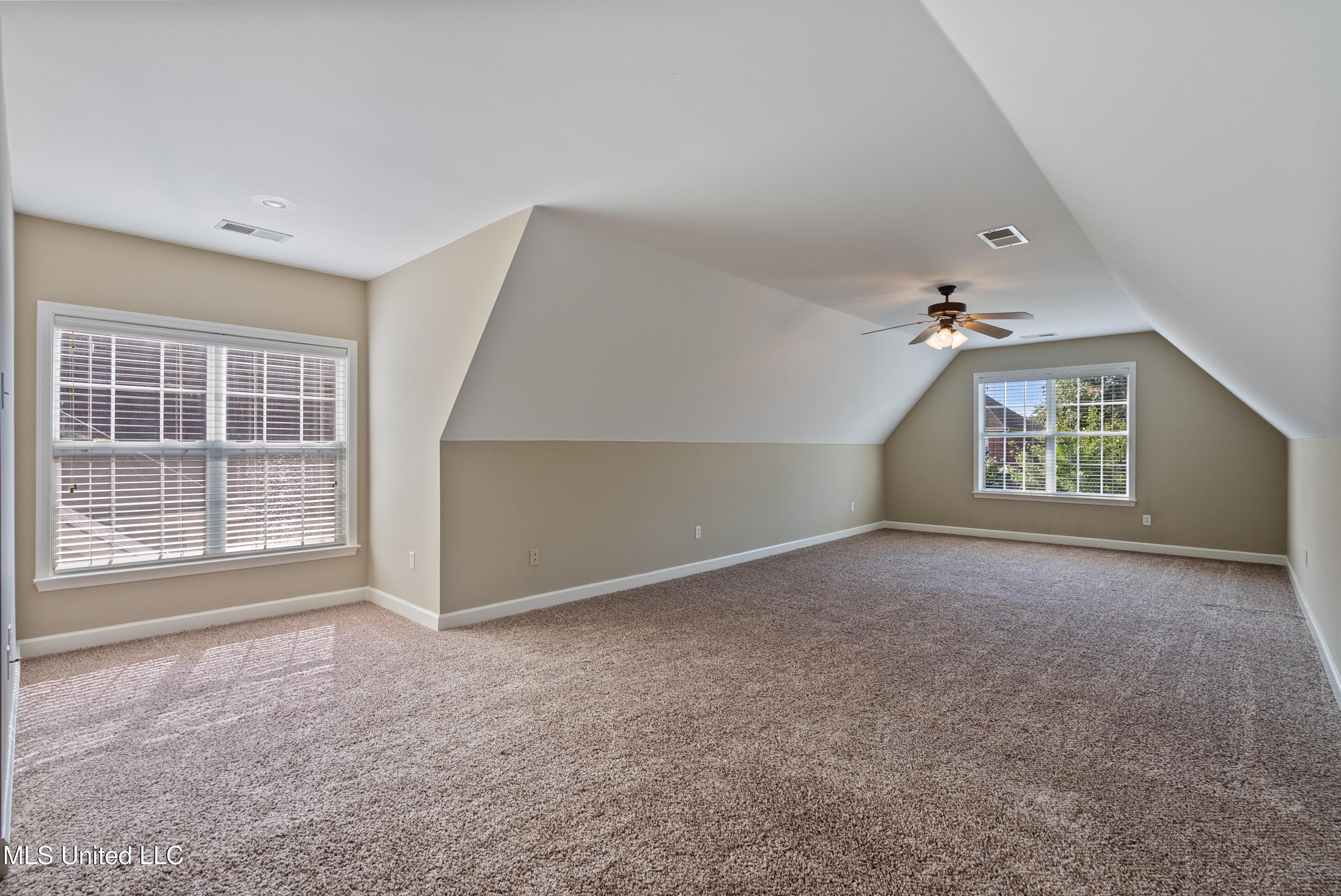 7056 Apache Drive Property Photo 26