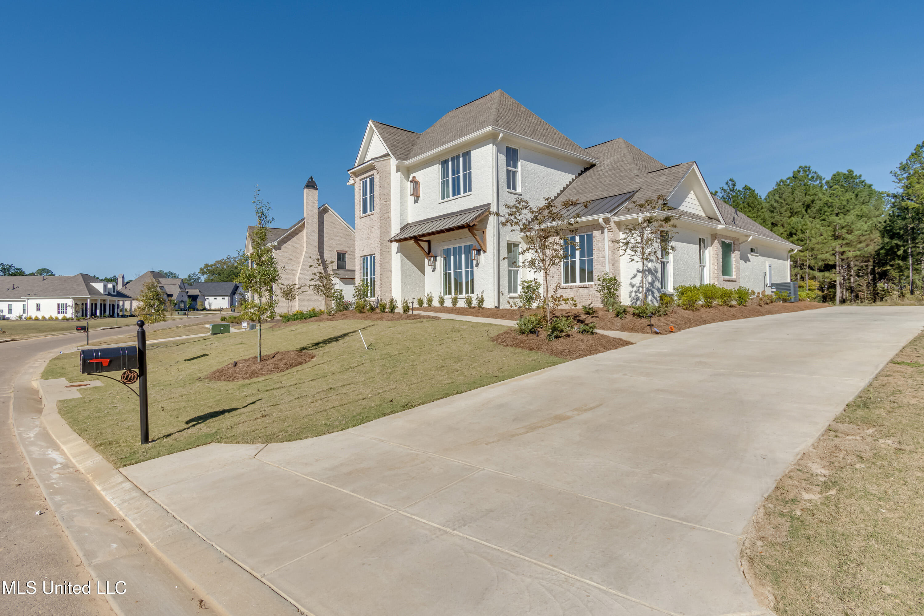 625 Big Valley Loop Property Photo 4