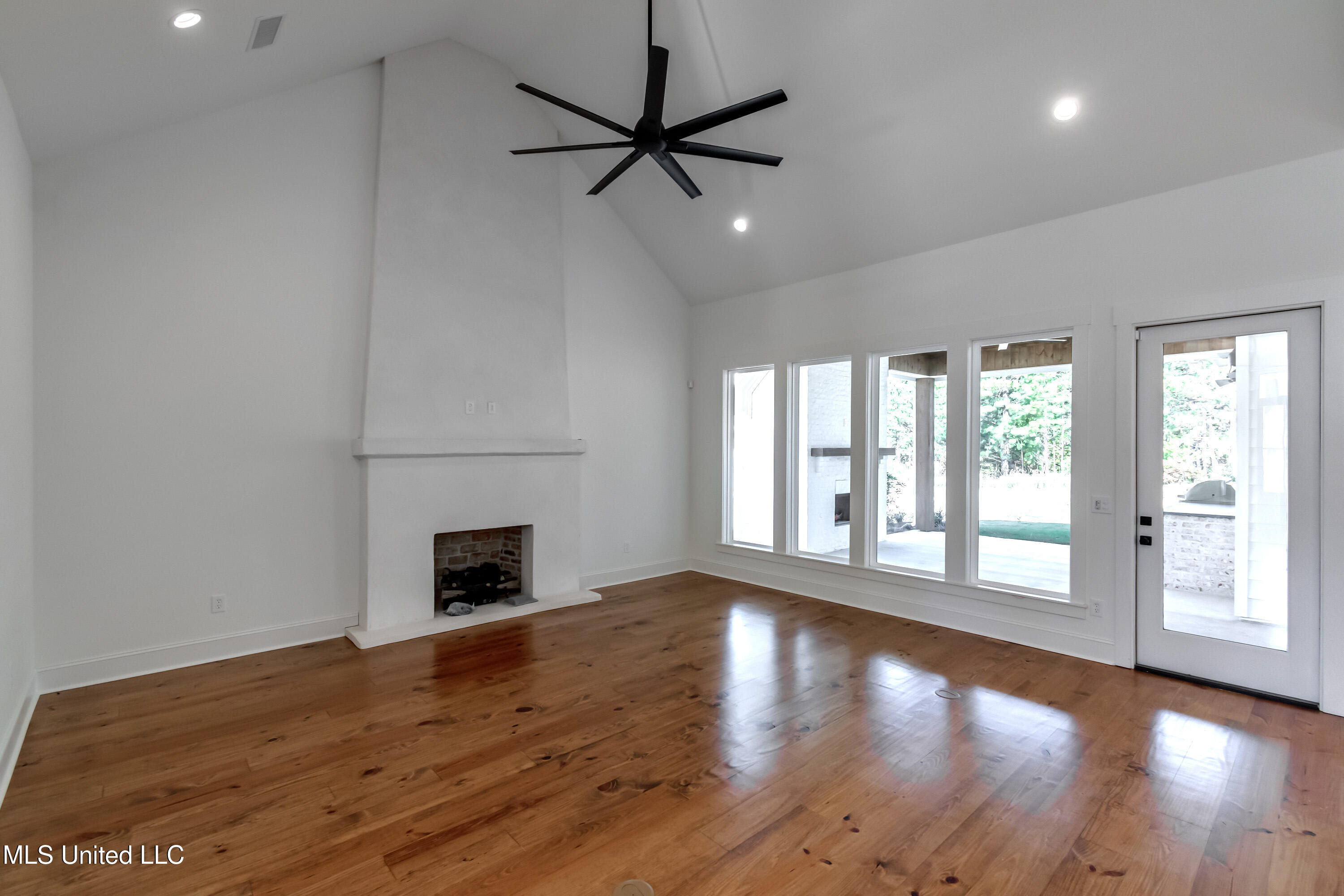 625 Big Valley Loop Property Photo 20