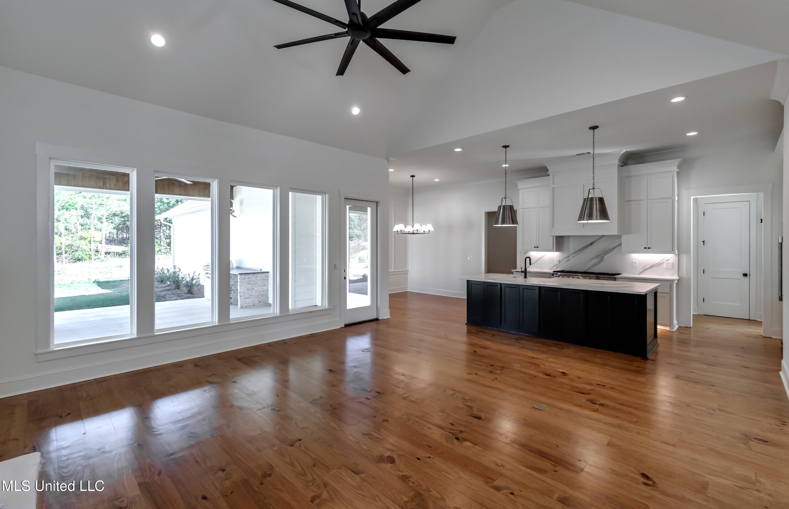 625 Big Valley Loop Property Photo 21