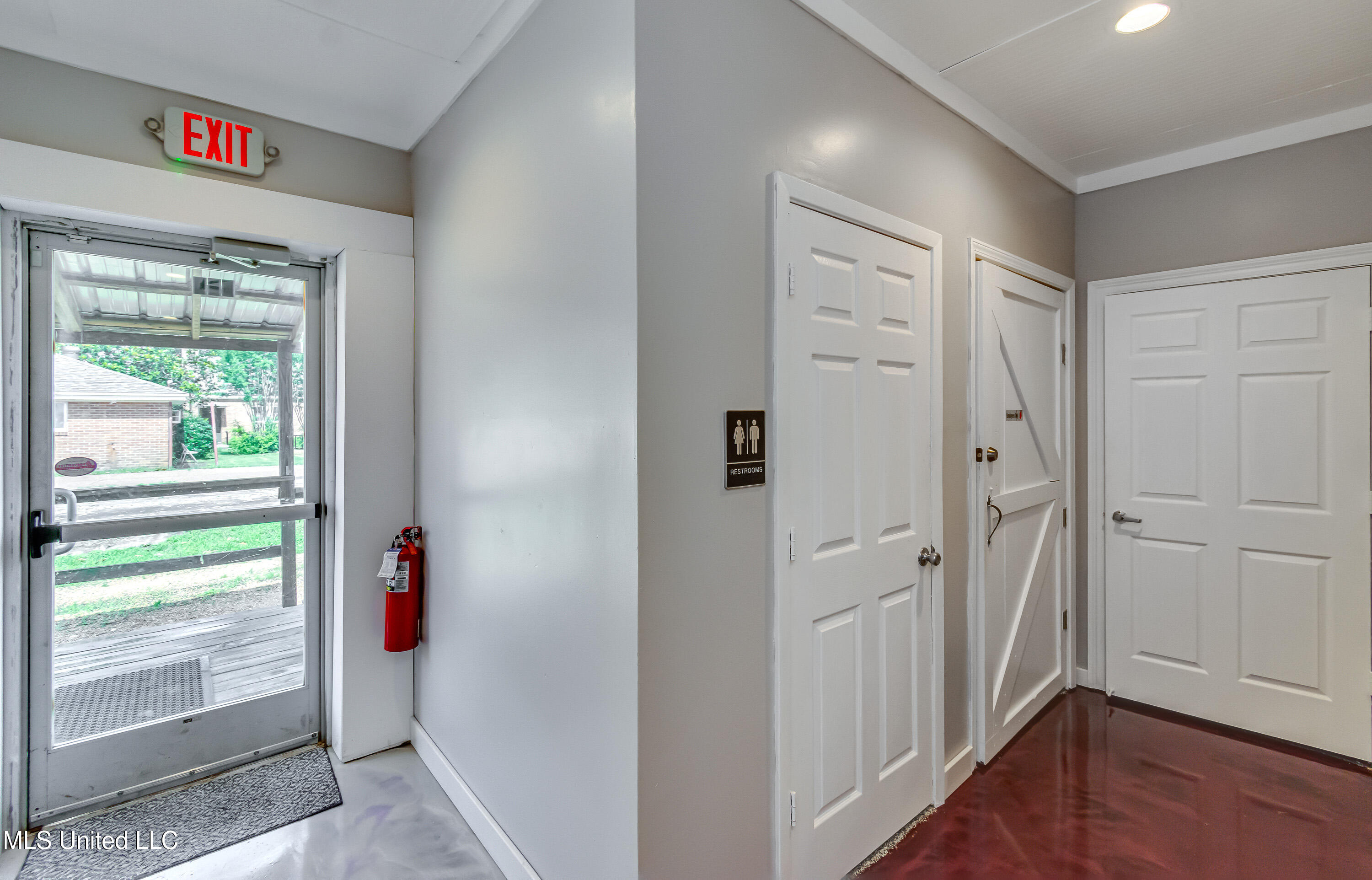 106 Main Avenue Property Photo 24