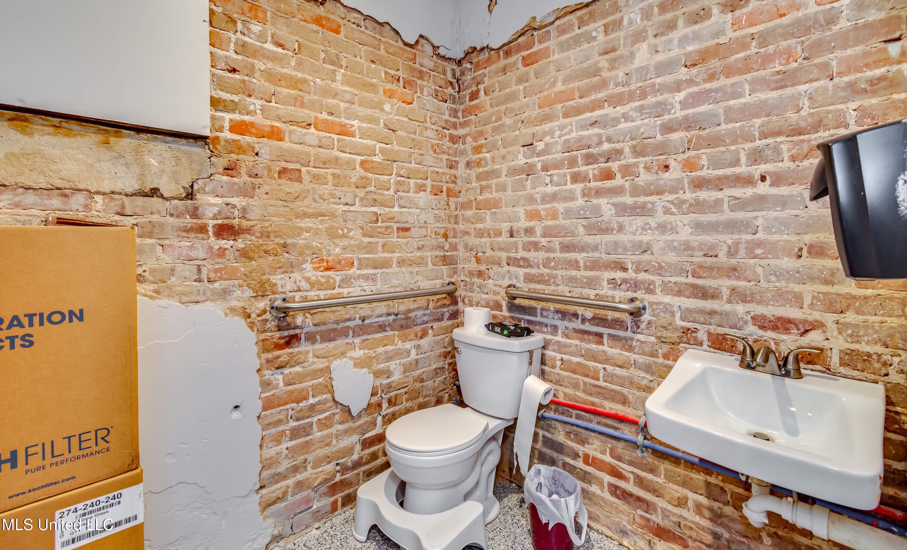 106 Main Avenue Property Photo 26