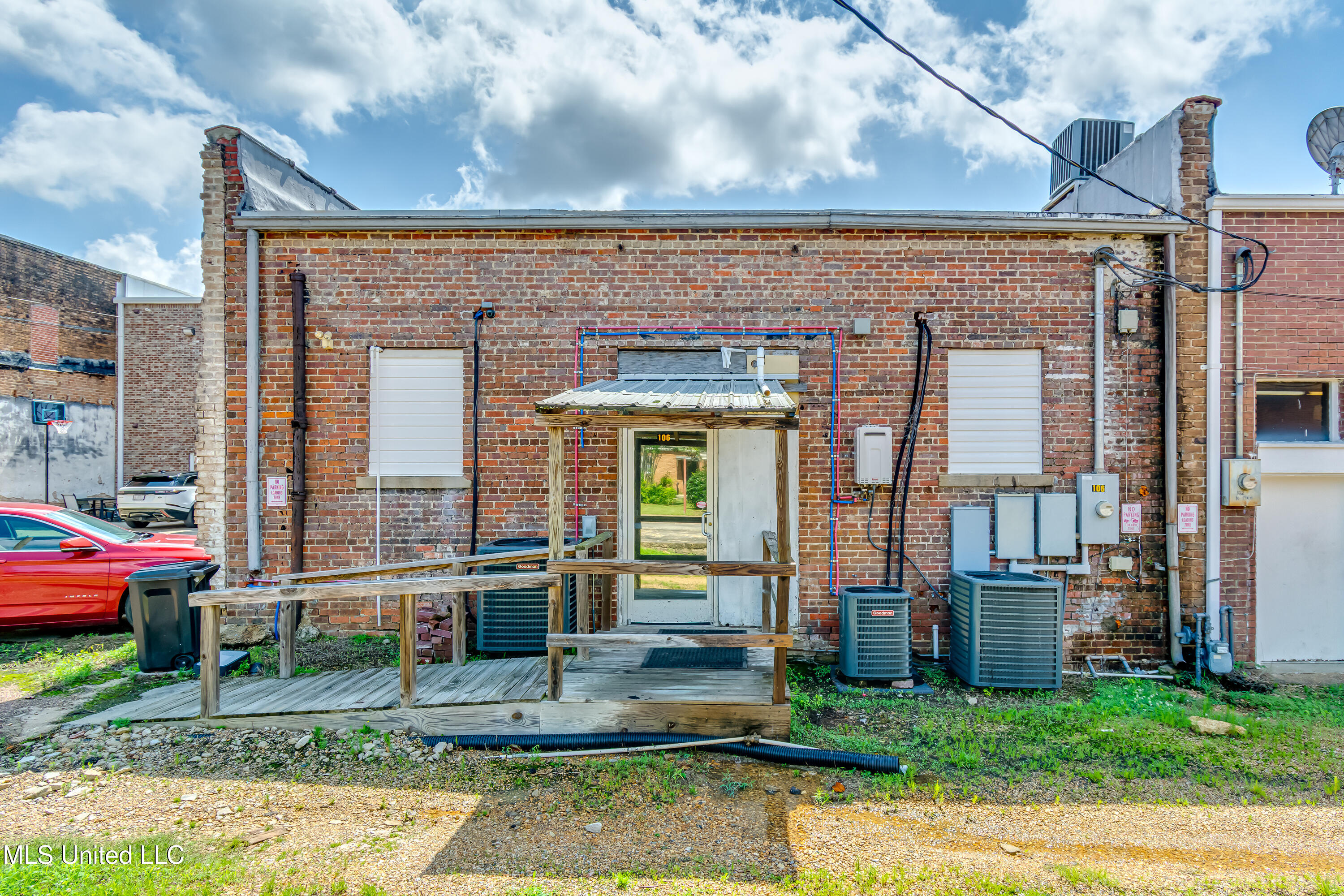 106 Main Avenue Property Photo 29