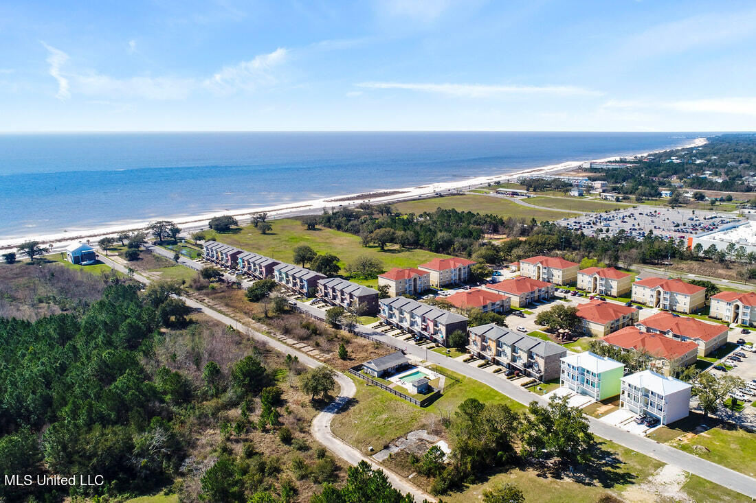 85-90 Oak Alley Lane Property Photo 3