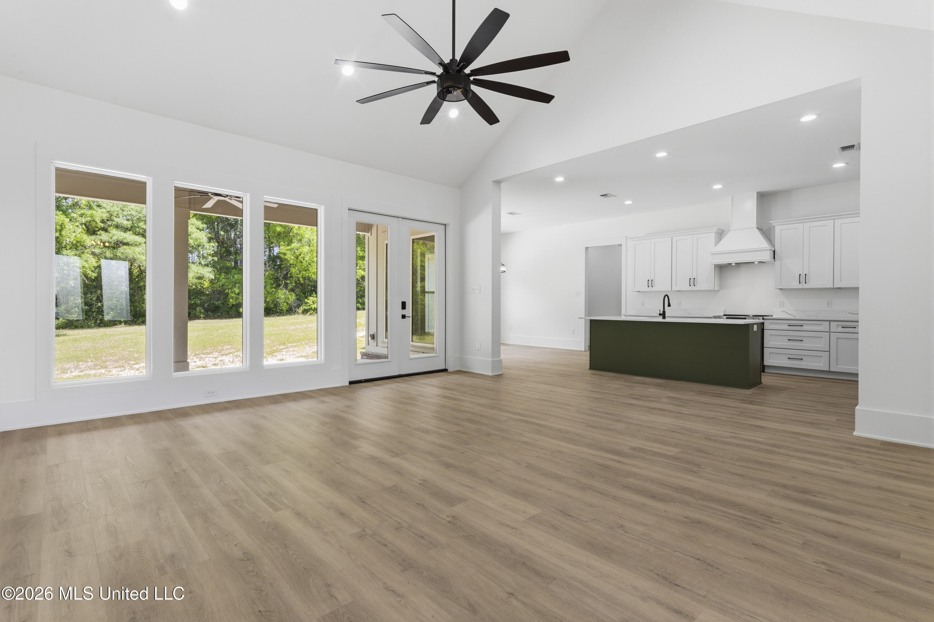 4180 Longleaf Place Property Photo 3