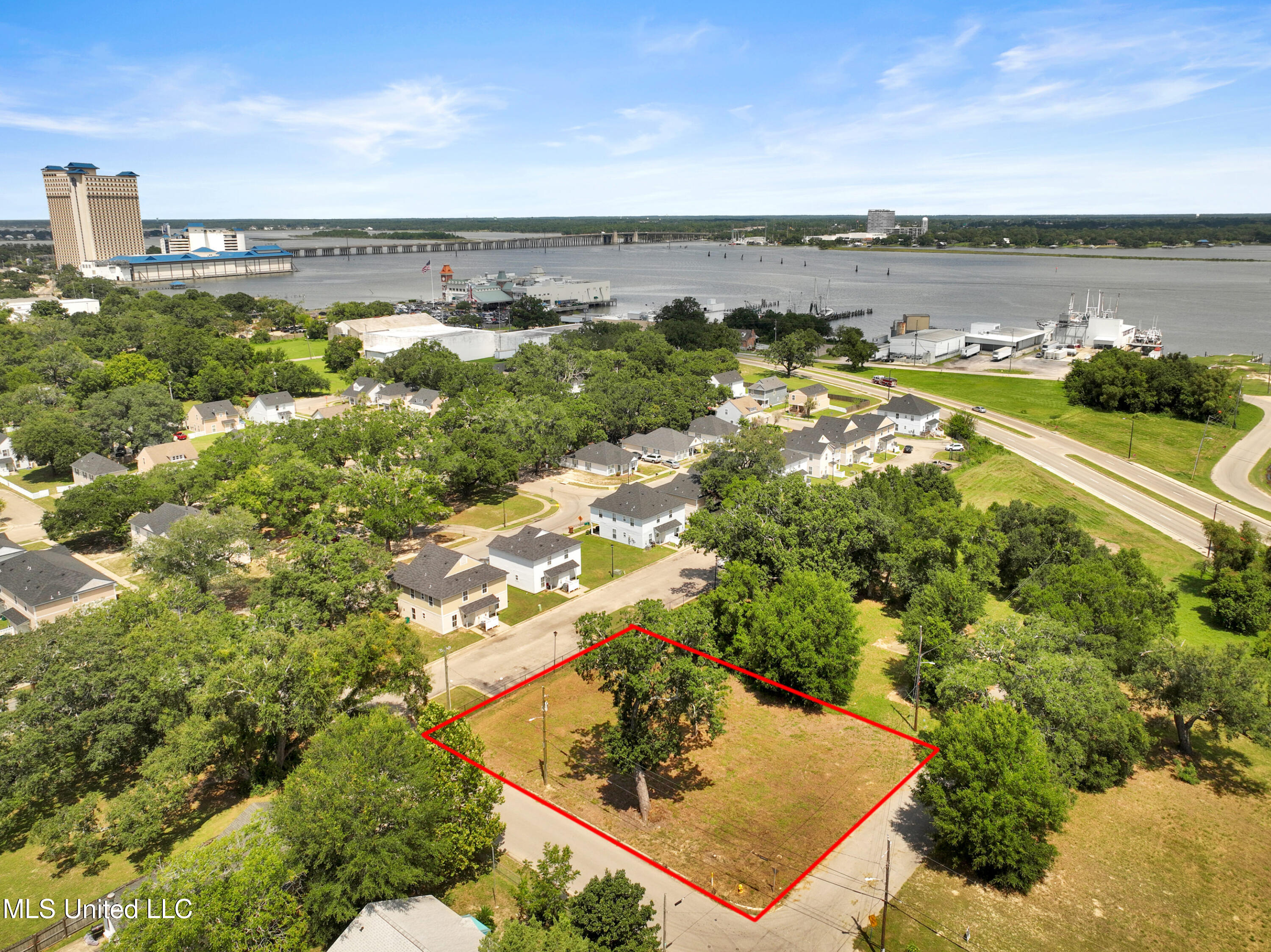 427 Heidenheim Avenue Property Photo 5