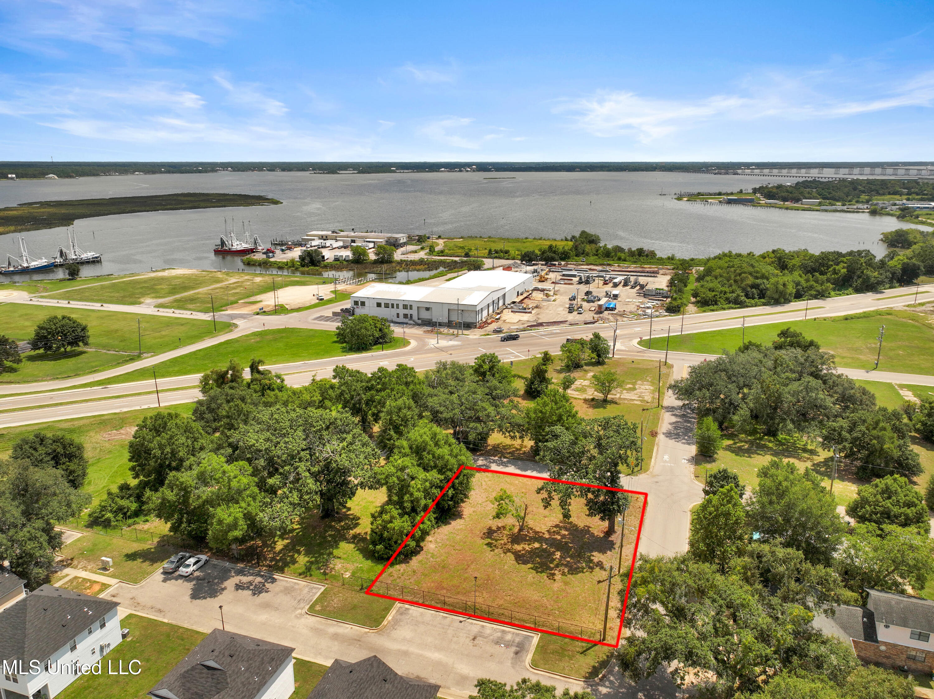 427 Heidenheim Avenue Property Photo 6