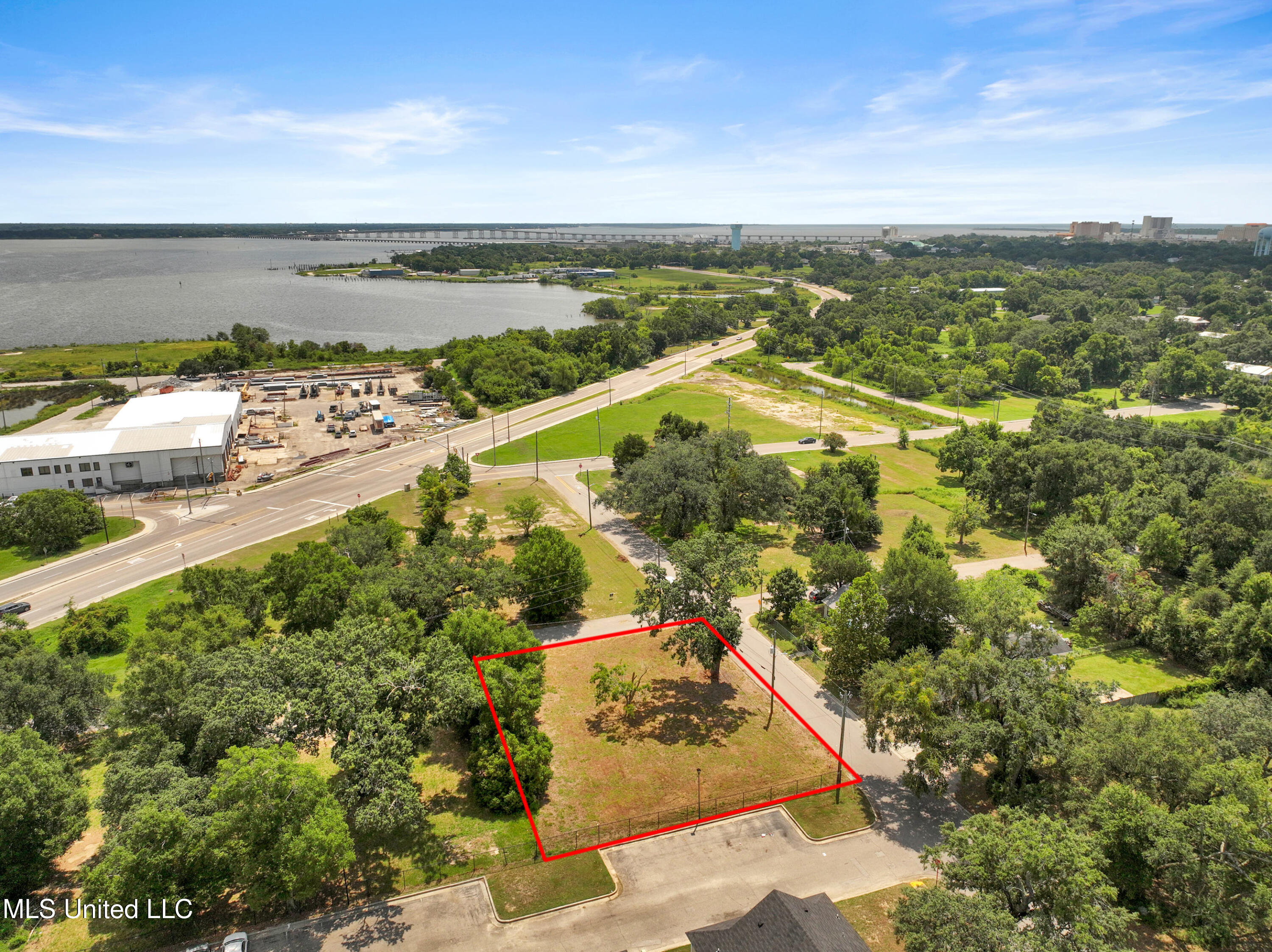 427 Heidenheim Avenue Property Photo 7