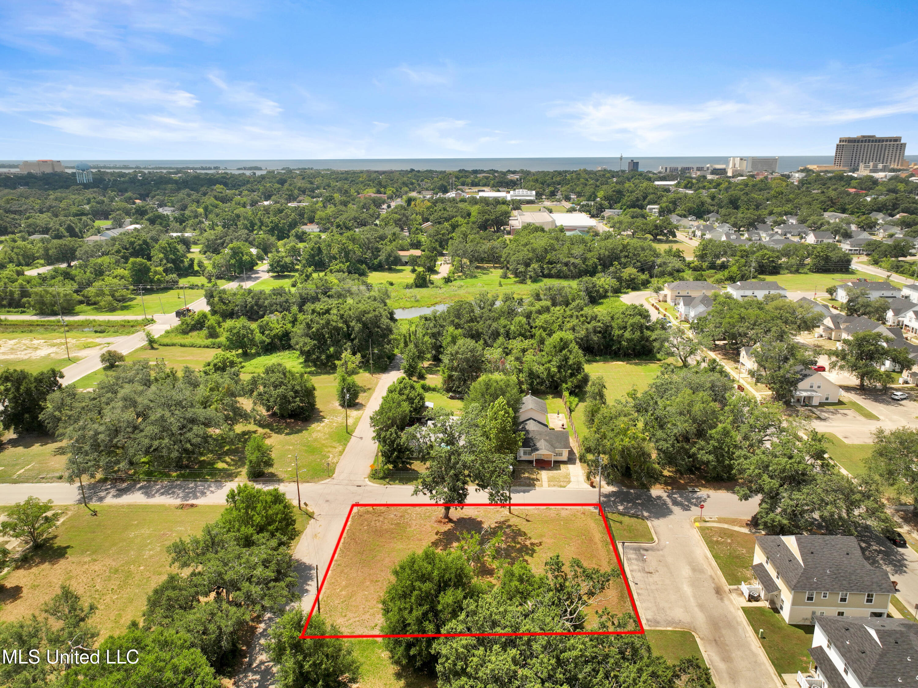 427 Heidenheim Avenue Property Photo 8