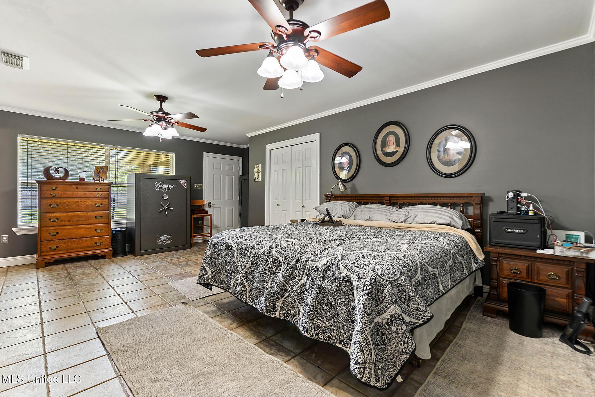 19085 Commission Road Property Photo 17