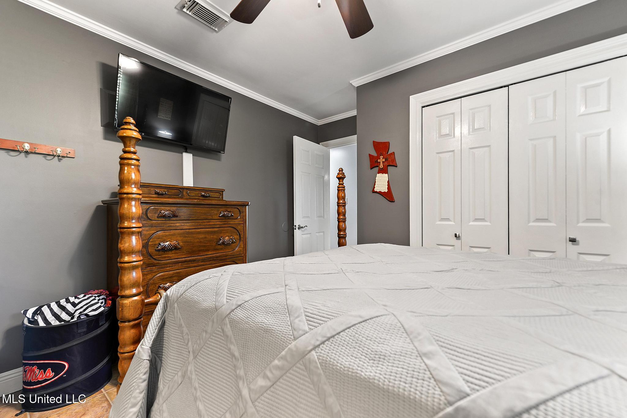 19085 Commission Road Property Photo 21