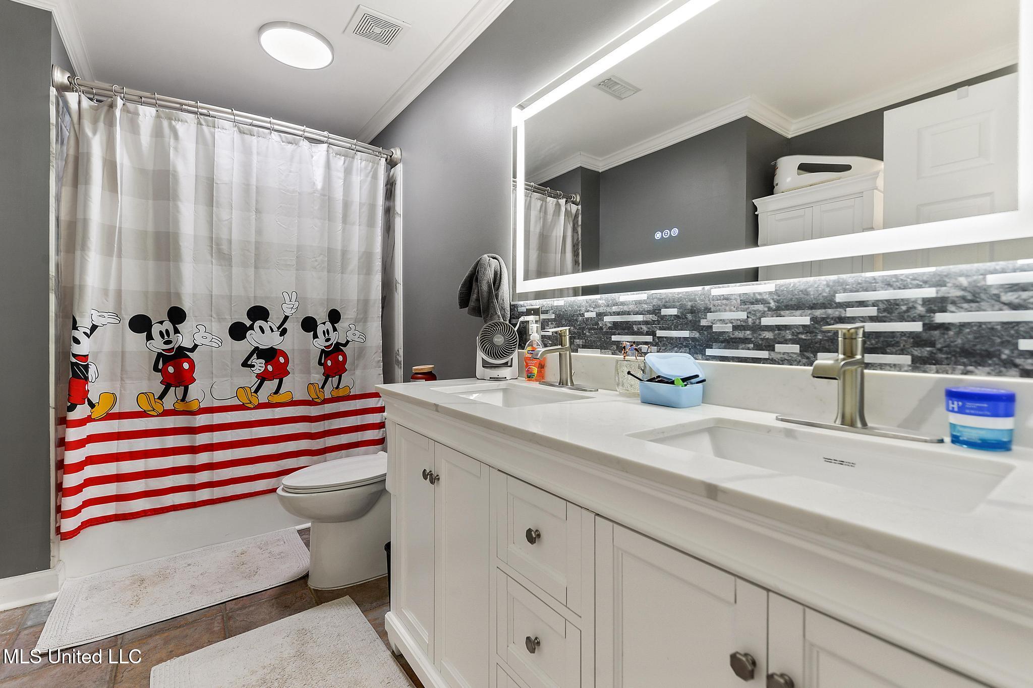 19085 Commission Road Property Photo 27