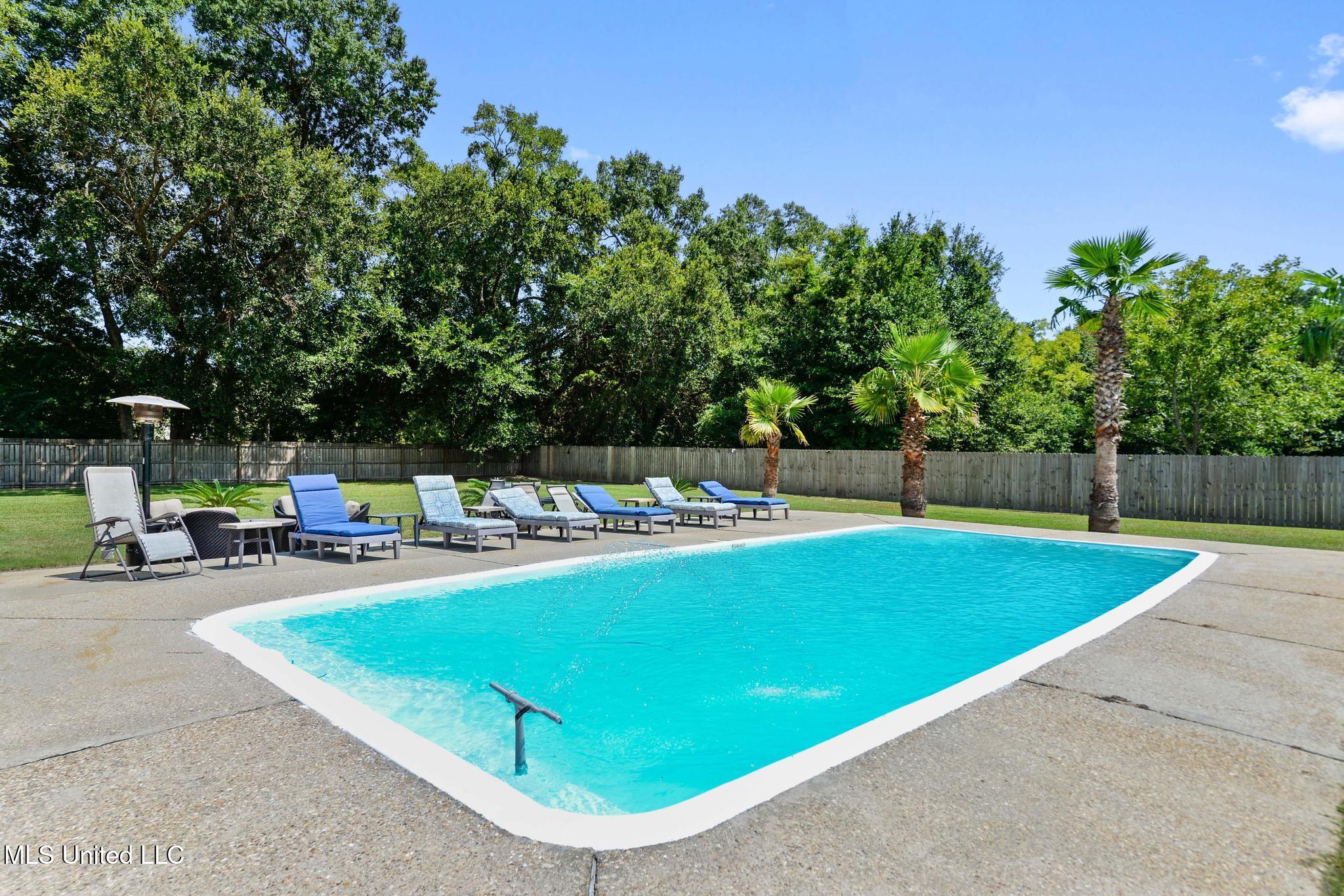 19085 Commission Road Property Photo 30