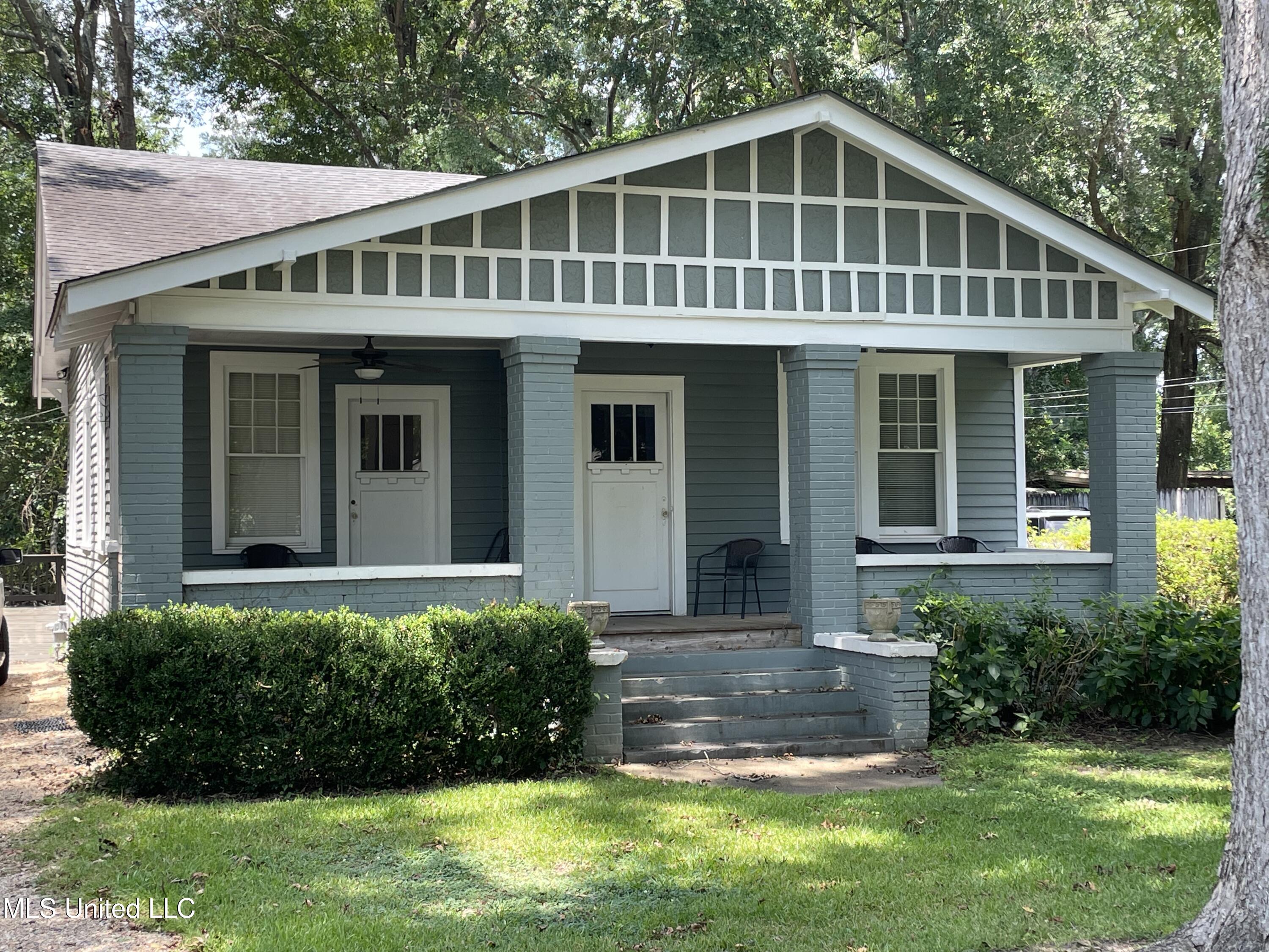 115 North Cleveland Avenue Property Photo 1