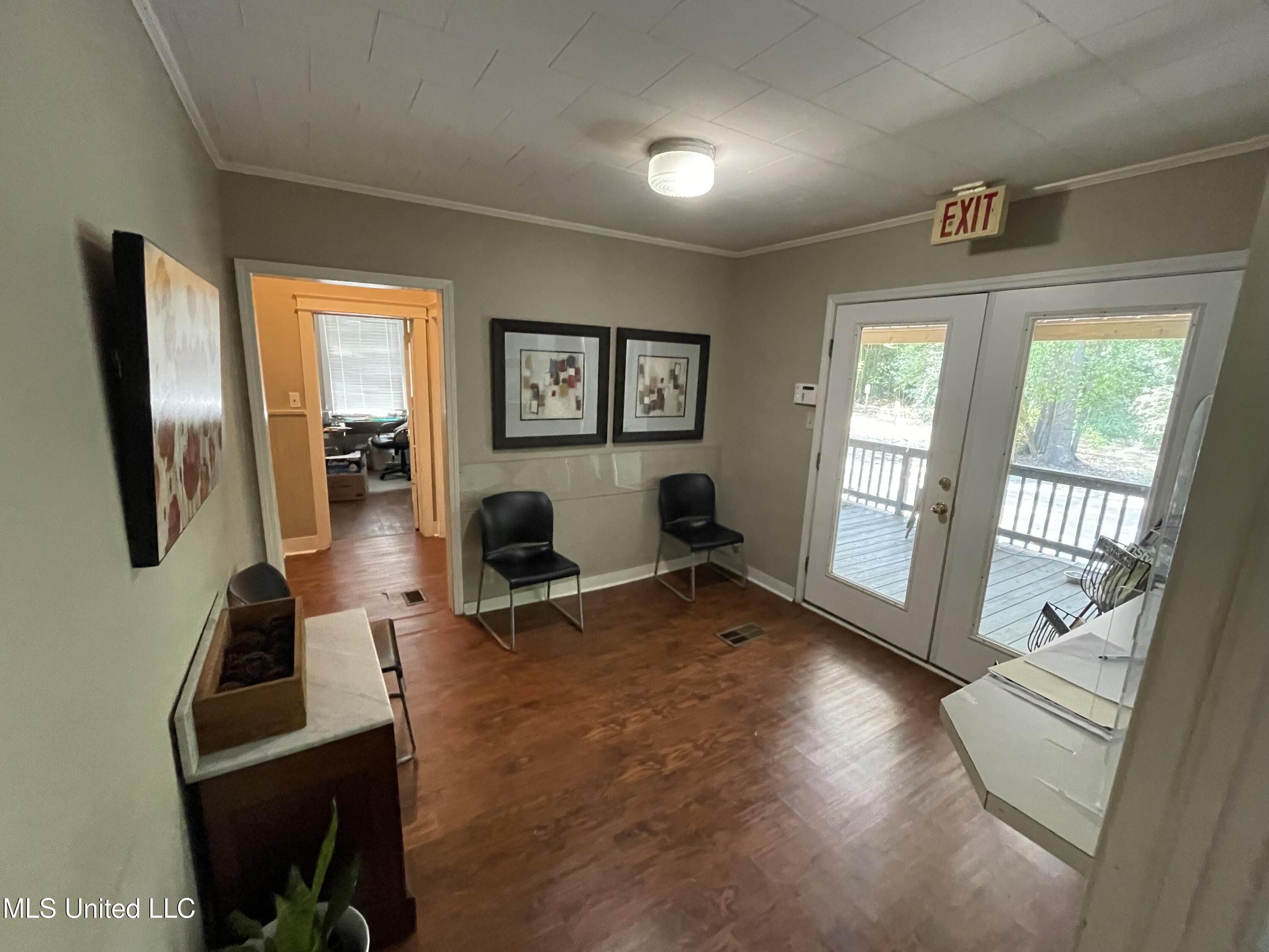 115 North Cleveland Avenue Property Photo 10