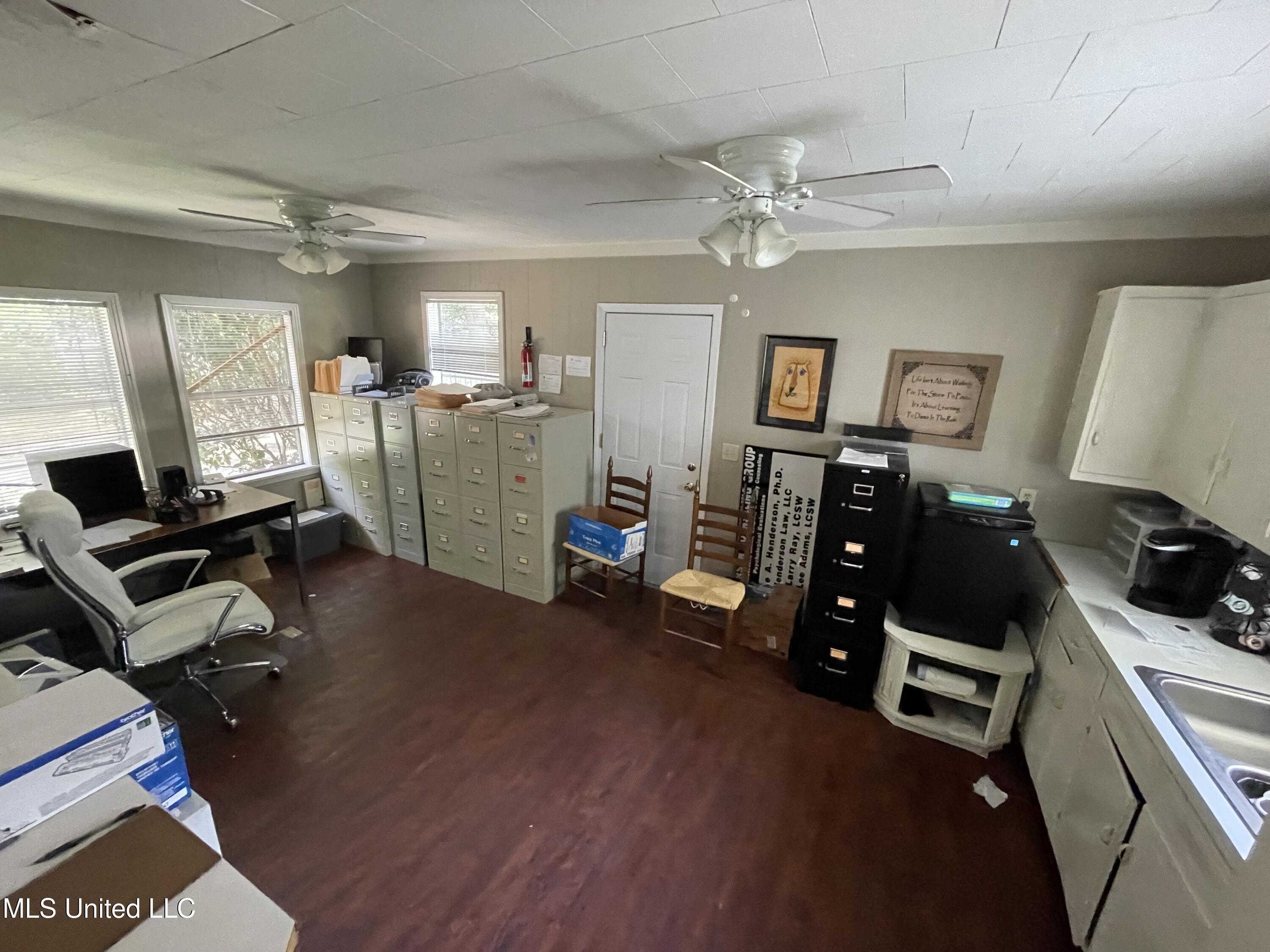 115 North Cleveland Avenue Property Photo 11