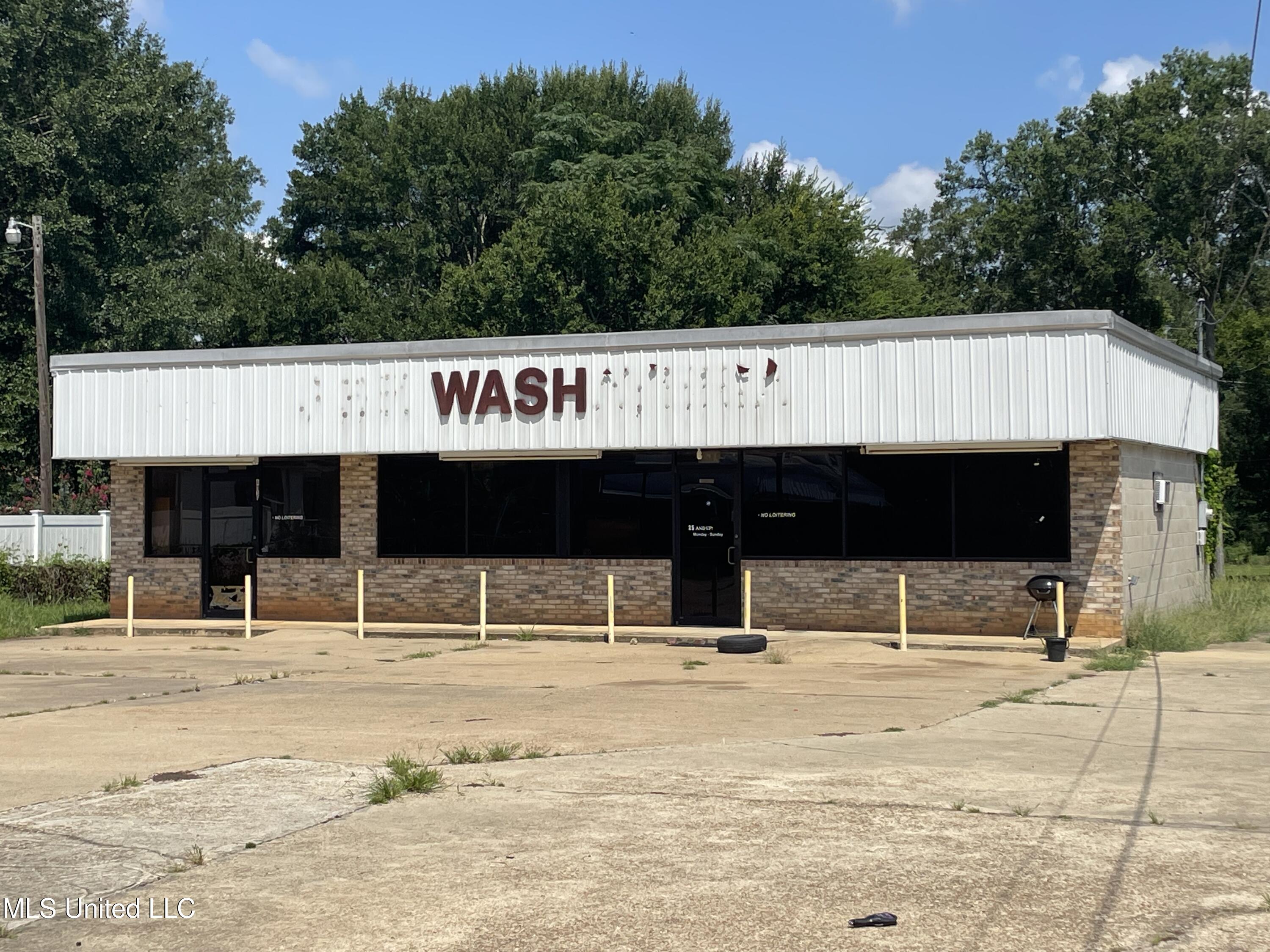 413 Main Street Property Photo 2