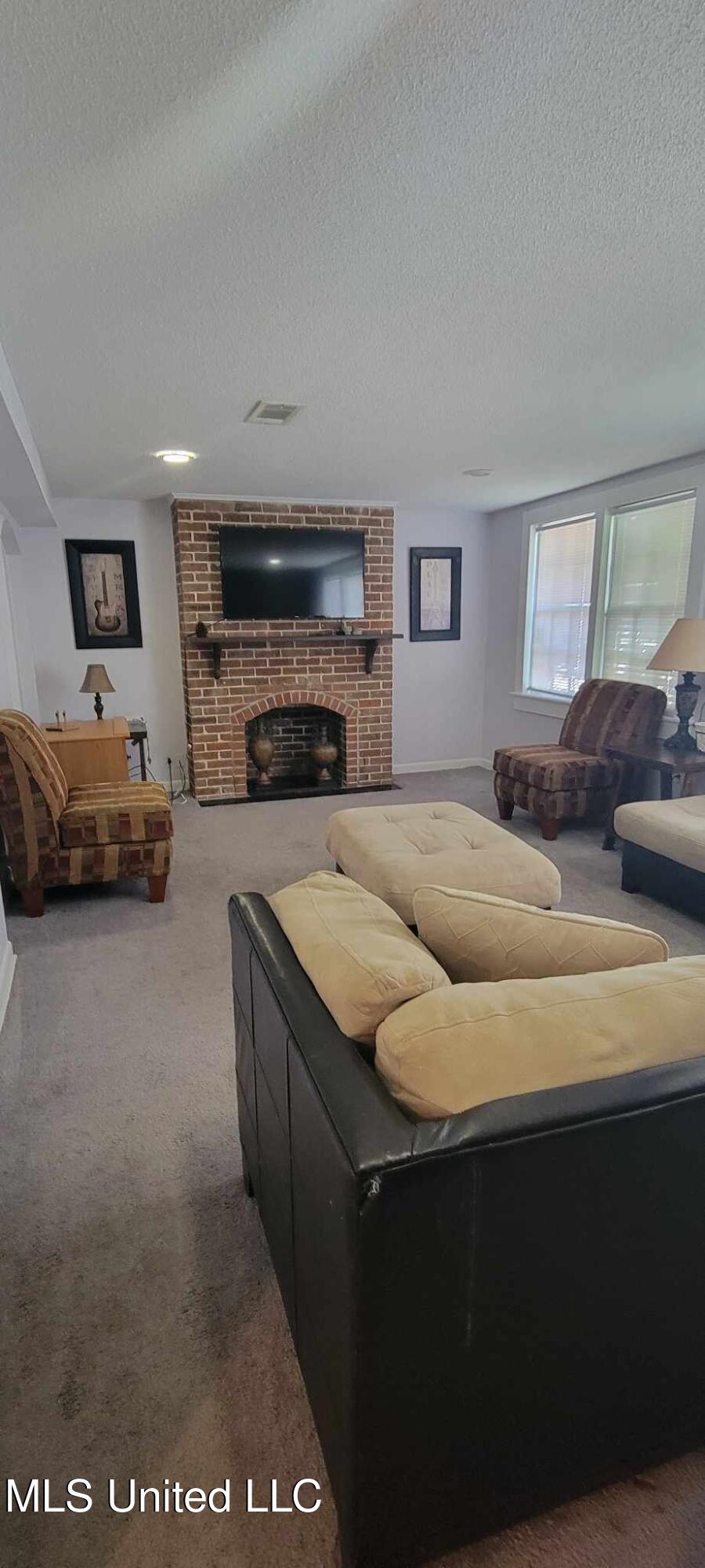 133 Hopkins Boulevard Property Photo 8