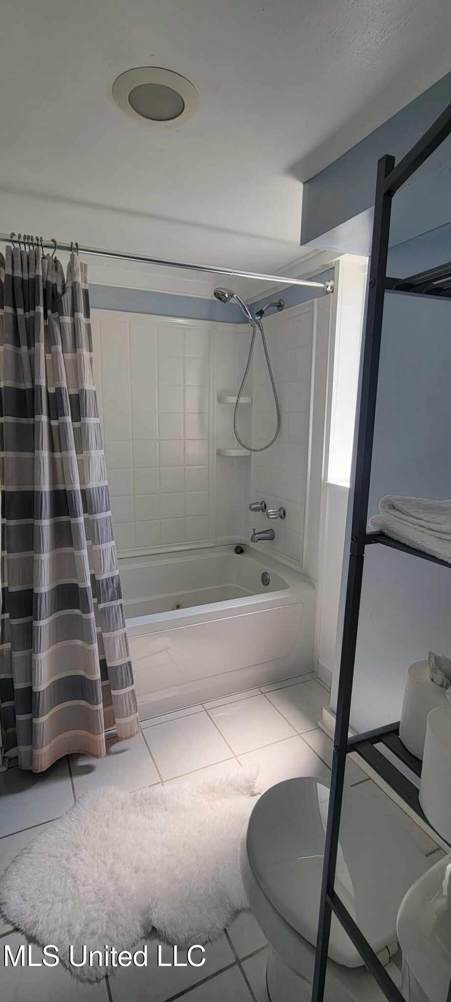 133 Hopkins Boulevard Property Photo 10