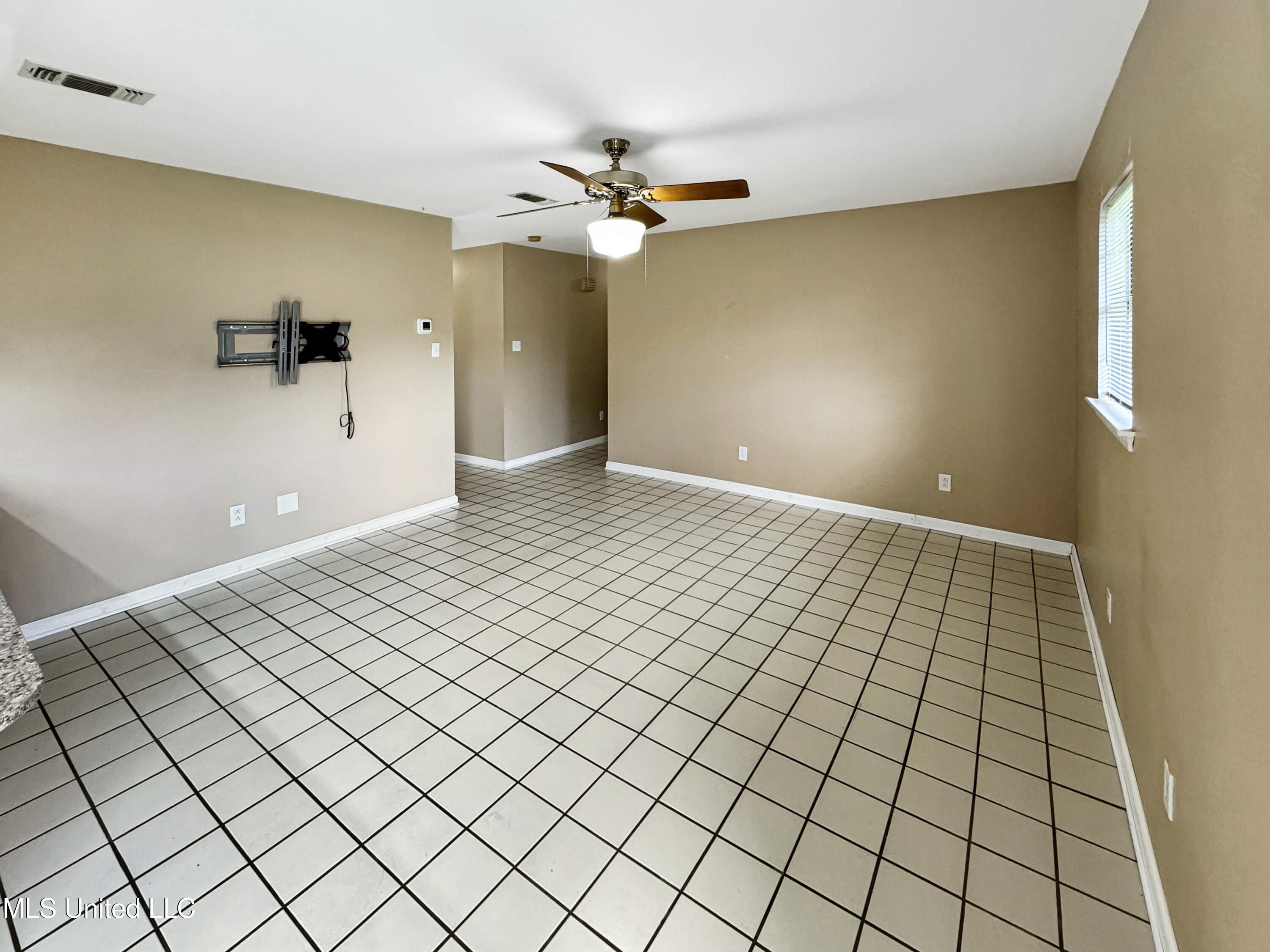15309 Royal Street Property Photo 14