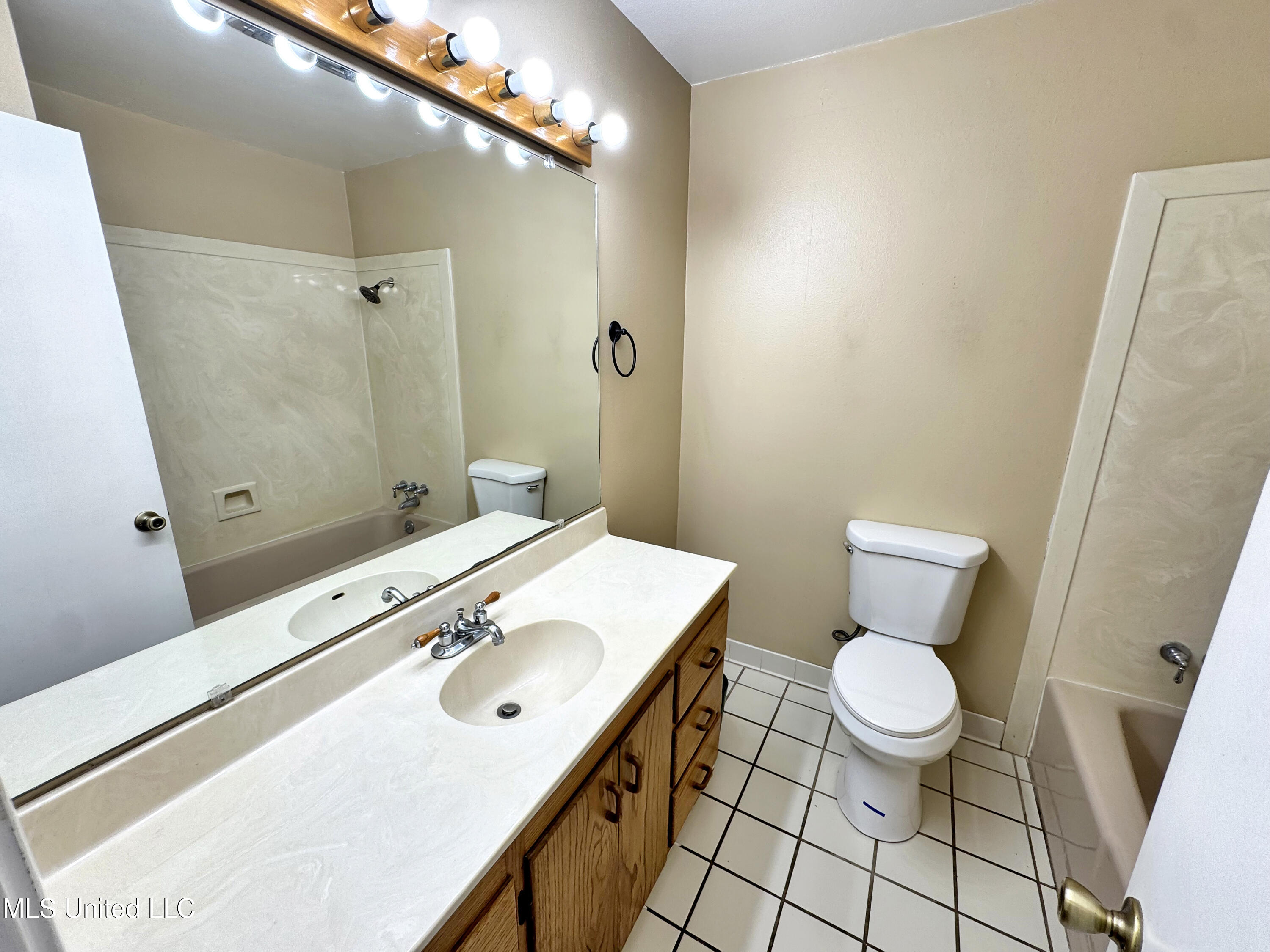 15309 Royal Street Property Photo 19