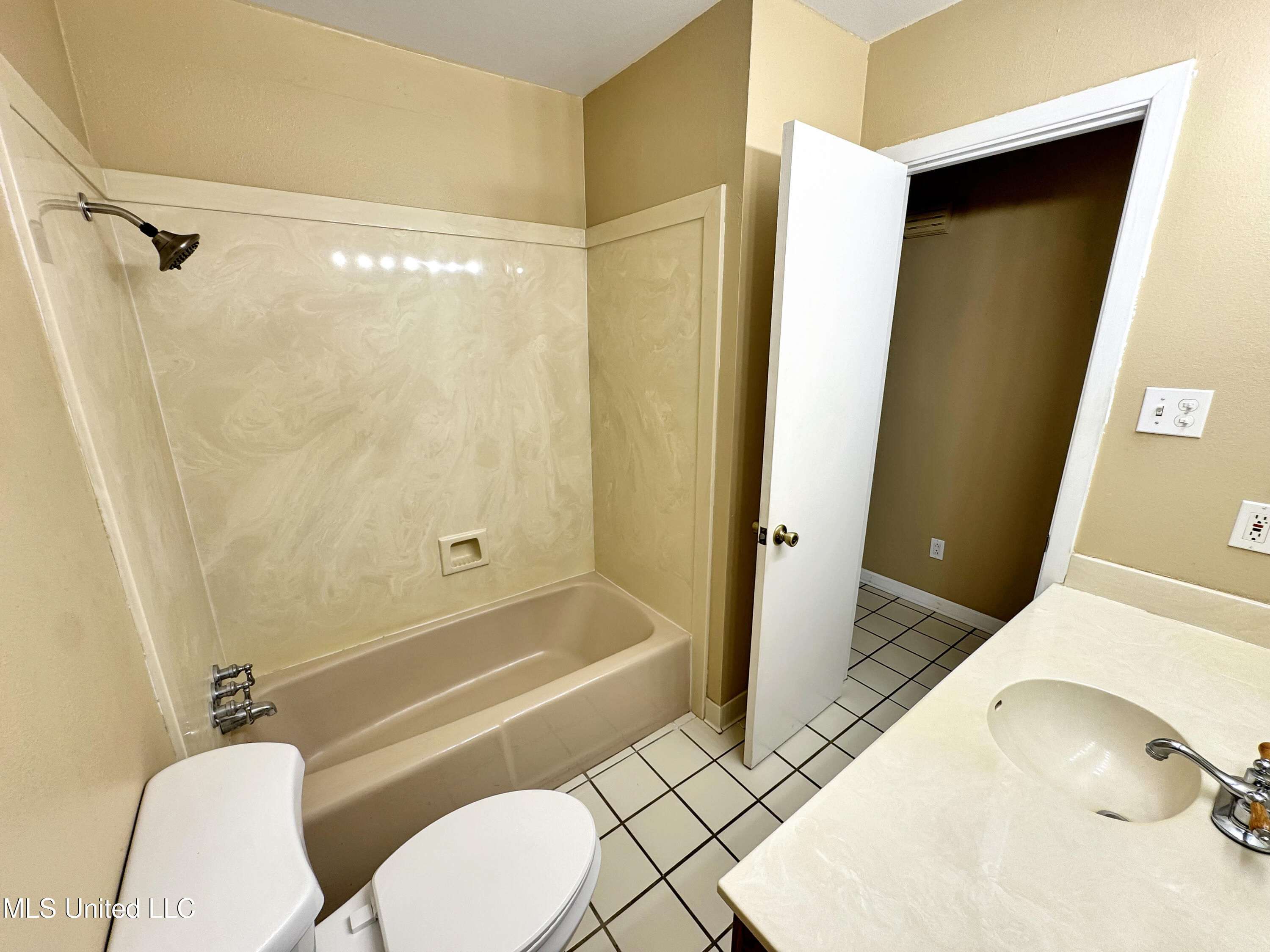 15309 Royal Street Property Photo 20