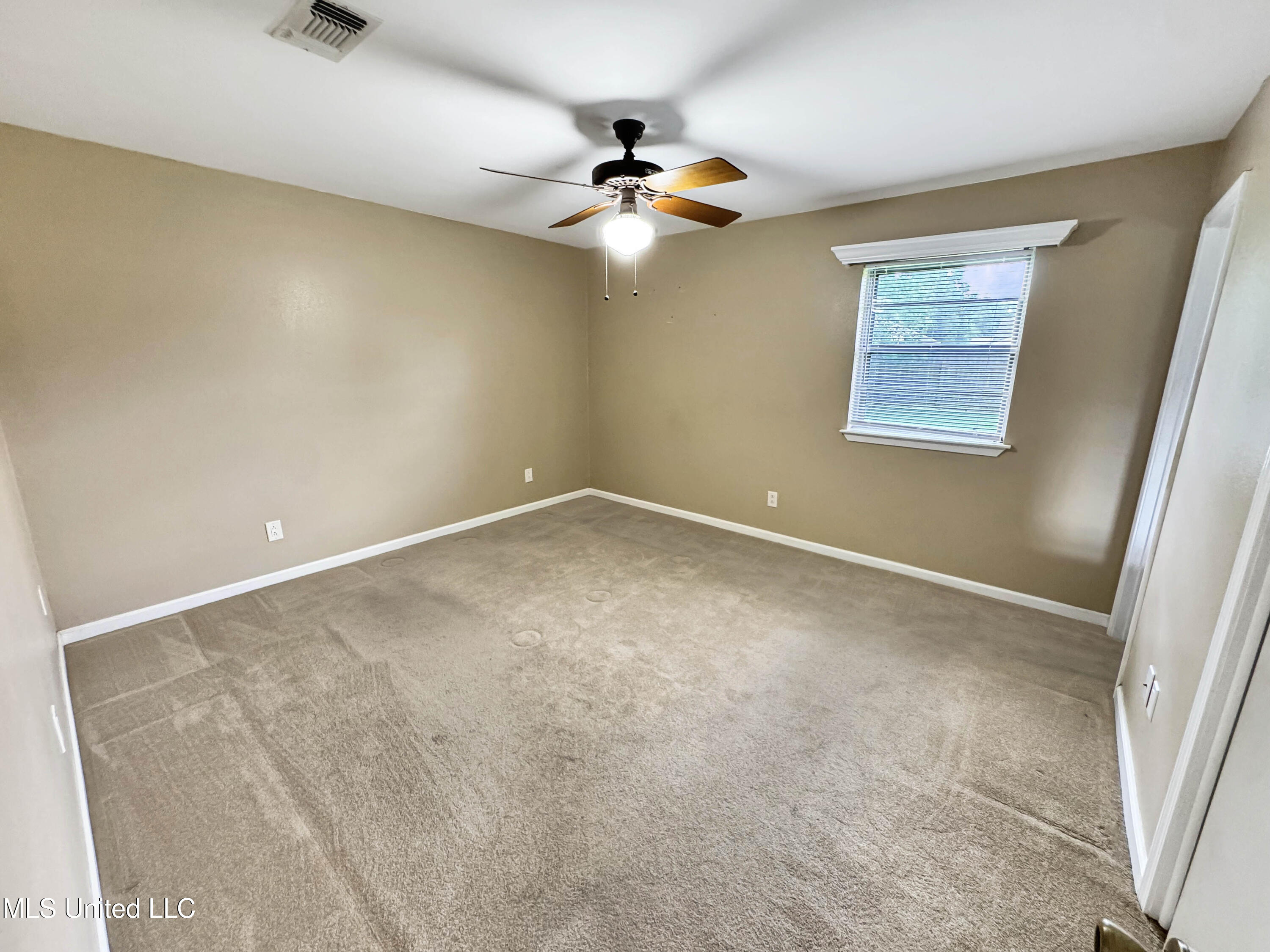 15309 Royal Street Property Photo 23