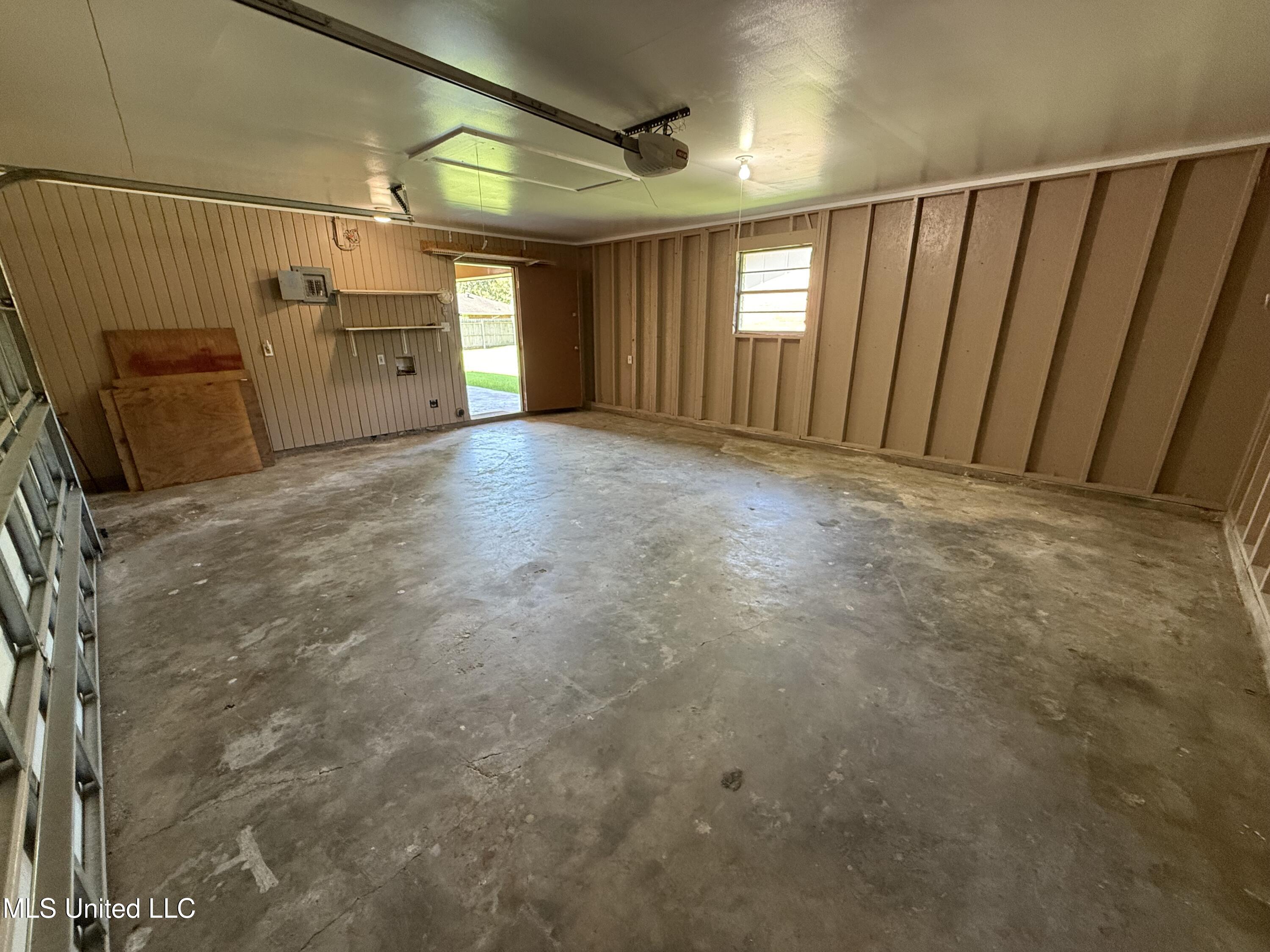 15309 Royal Street Property Photo 29