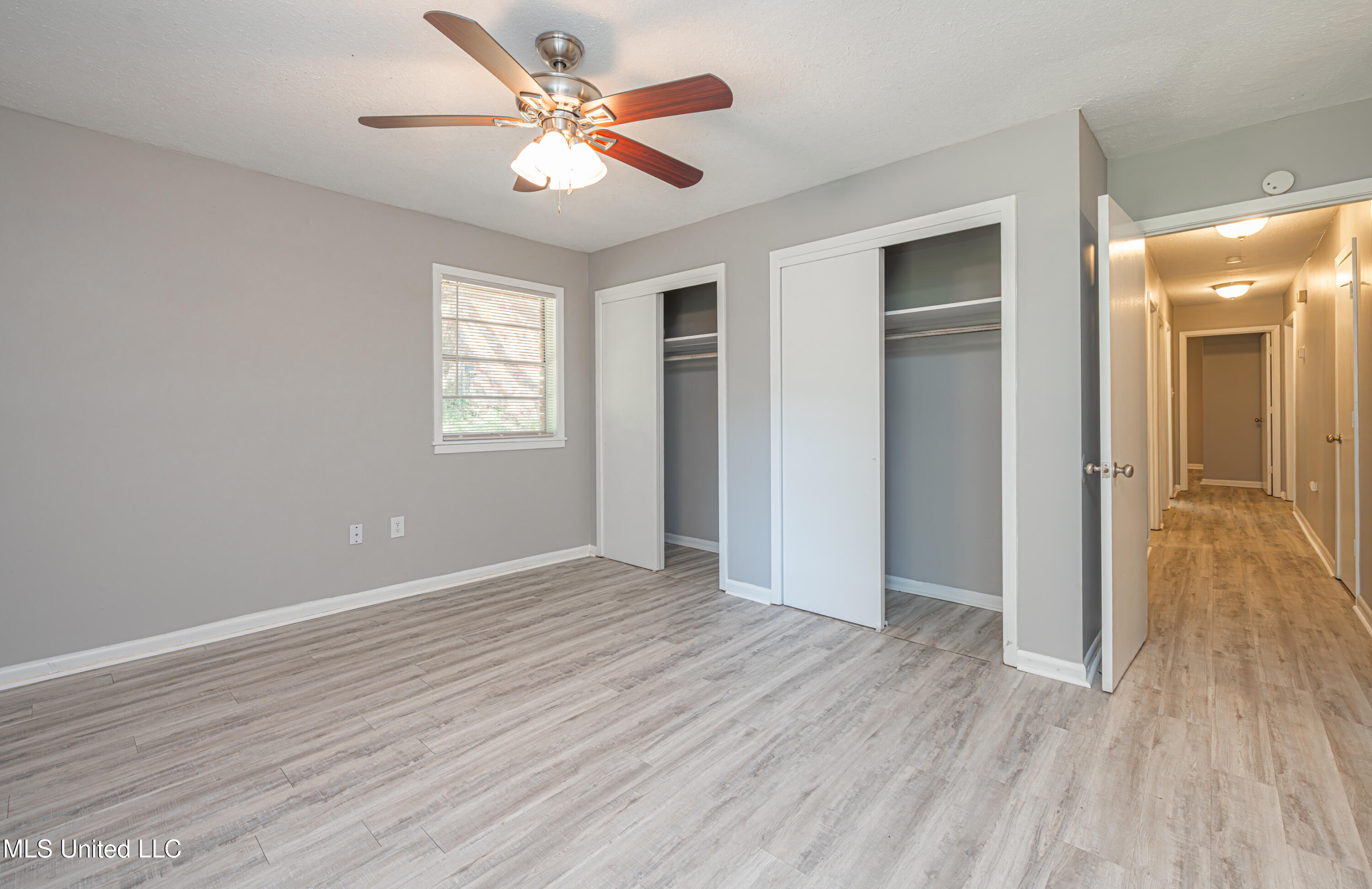 1011 Laurelwood Drive Property Photo 17