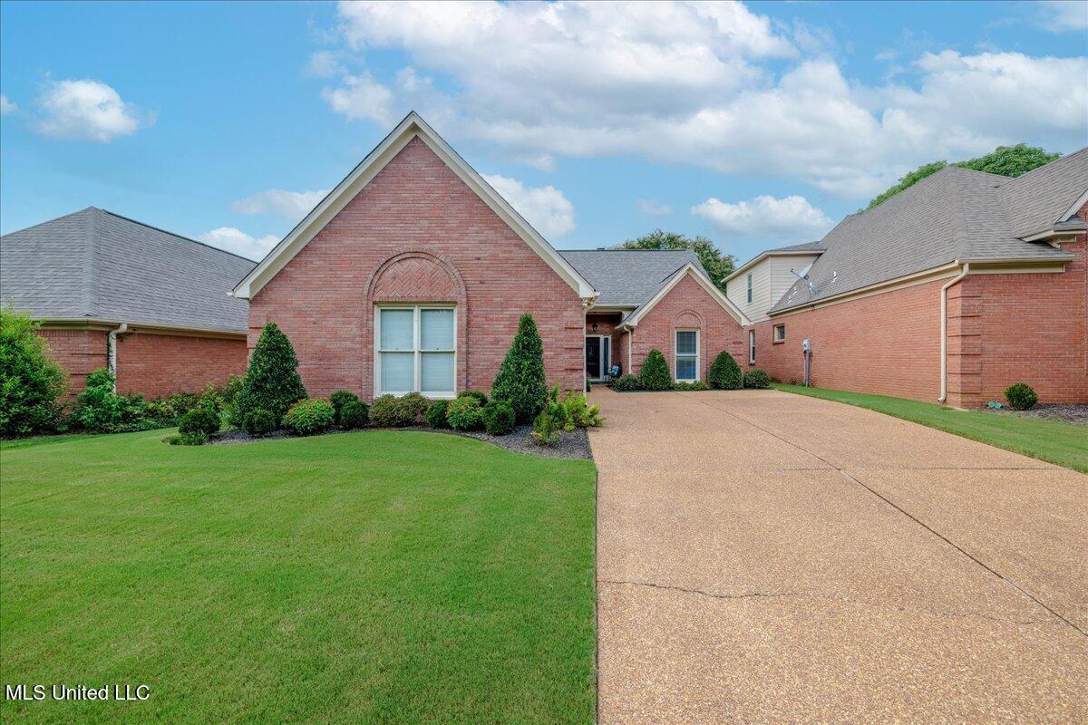 6650 Player Drive Property Photo 1