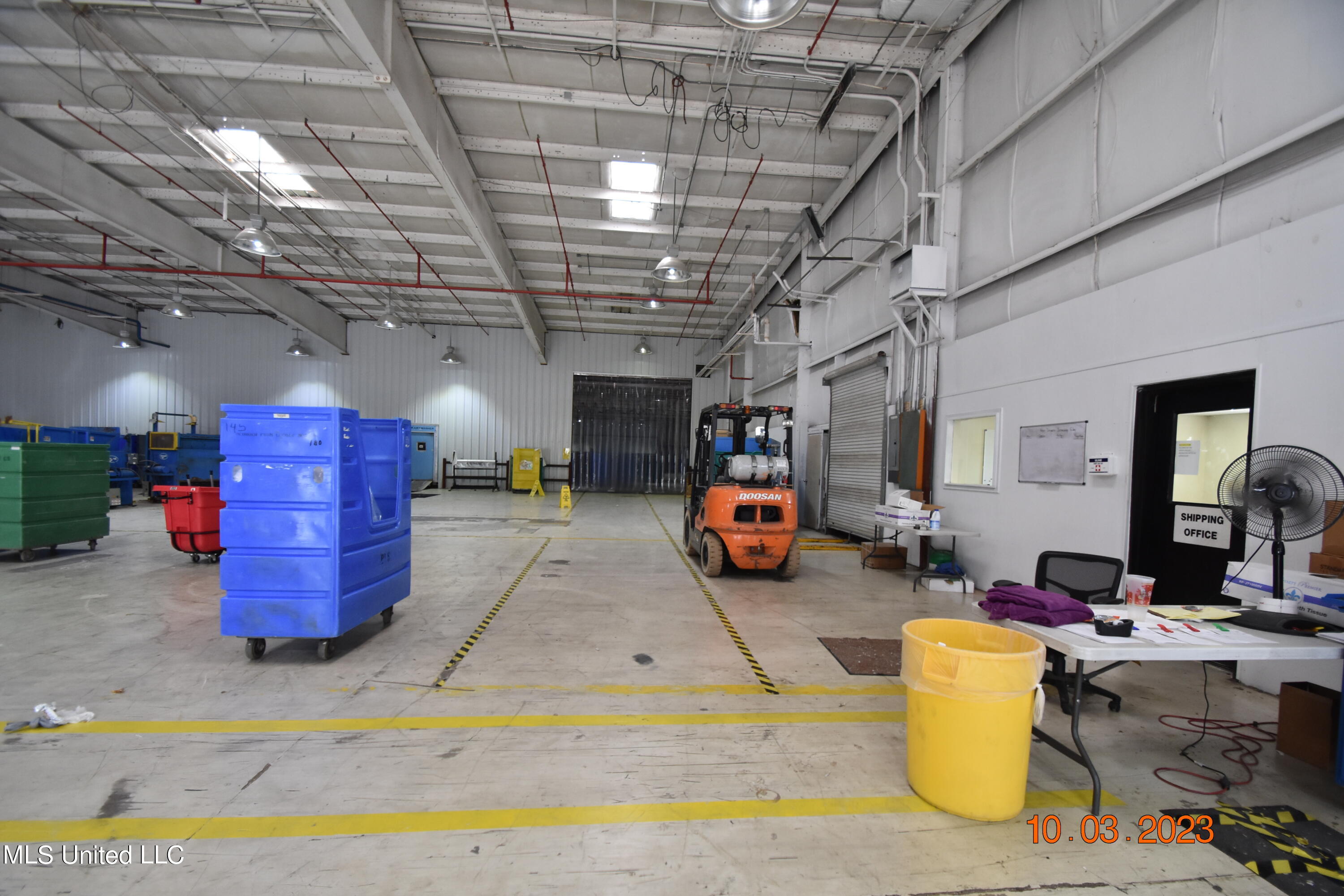 956 N Broadway Street Property Photo 22