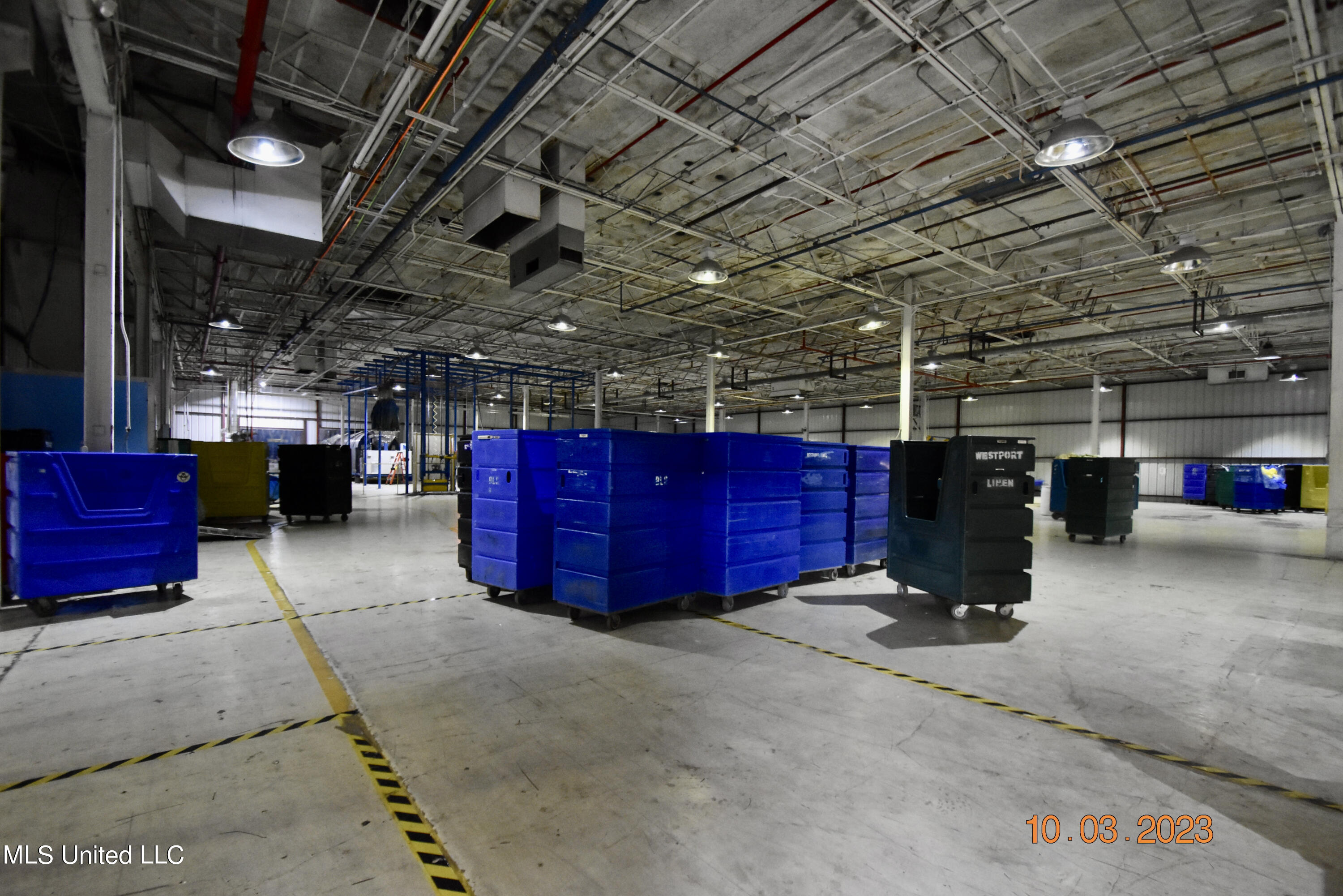 956 N Broadway Street Property Photo 29