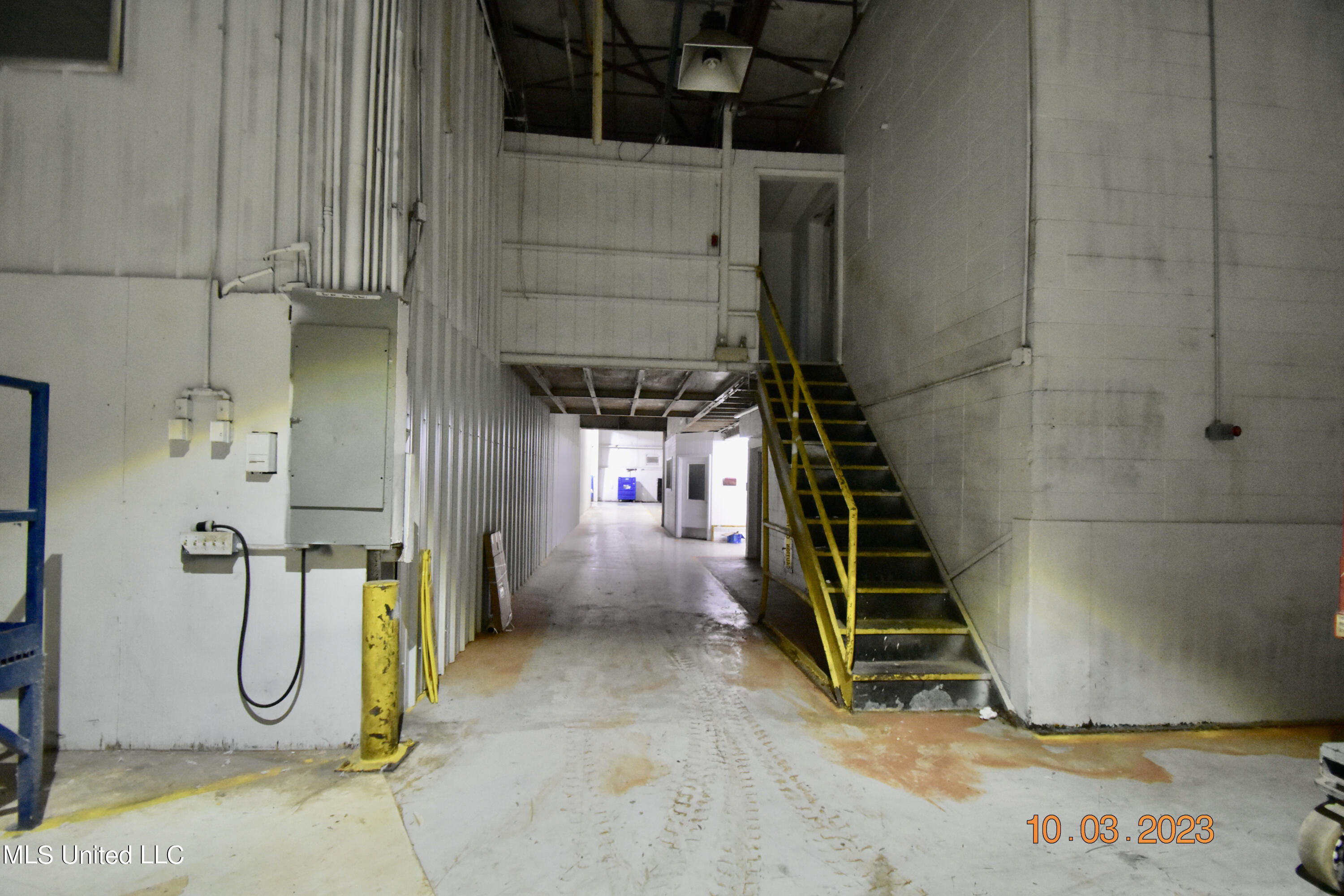 956 N Broadway Street Property Photo 47