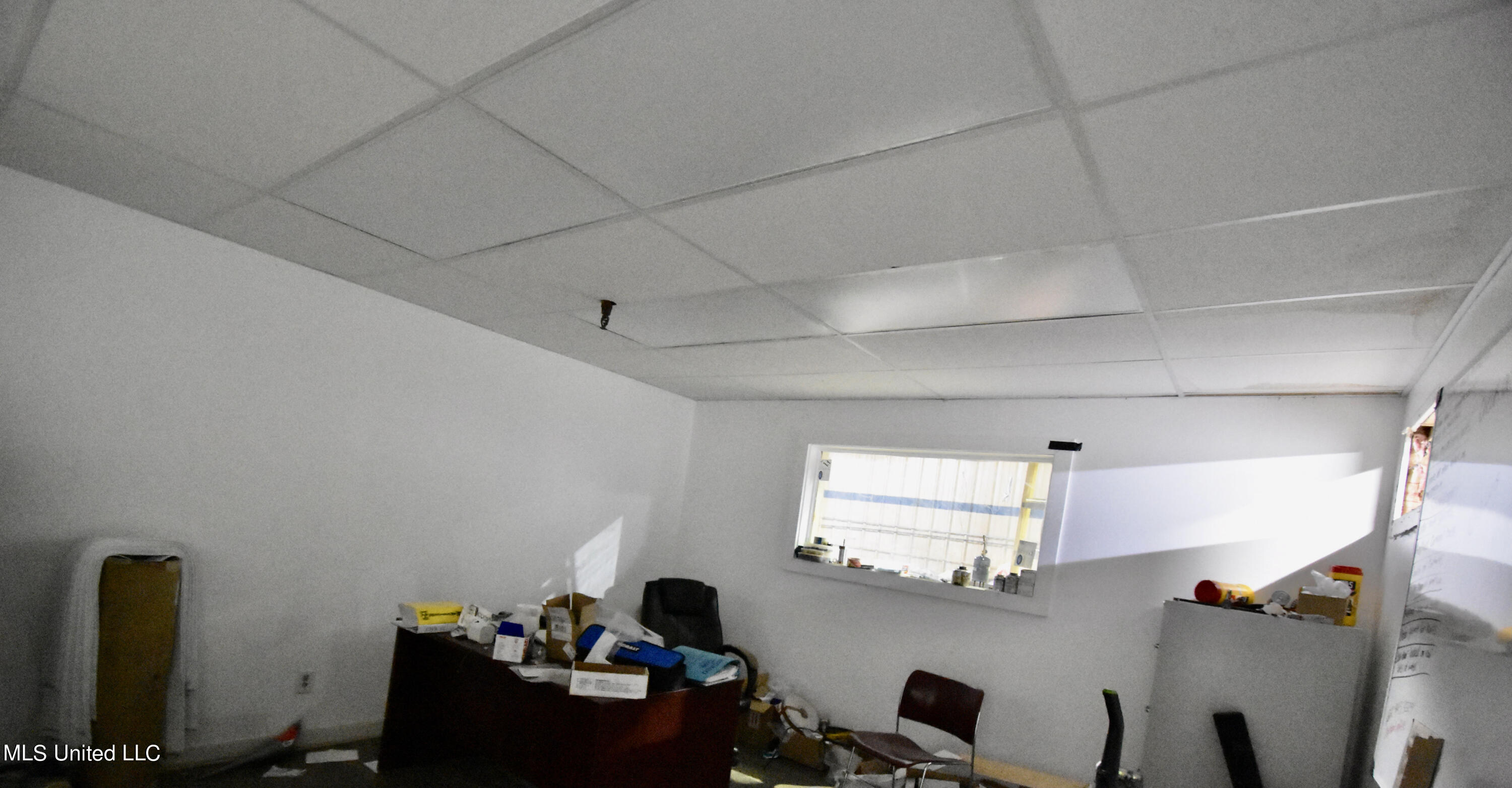 956 N Broadway Street Property Photo 52