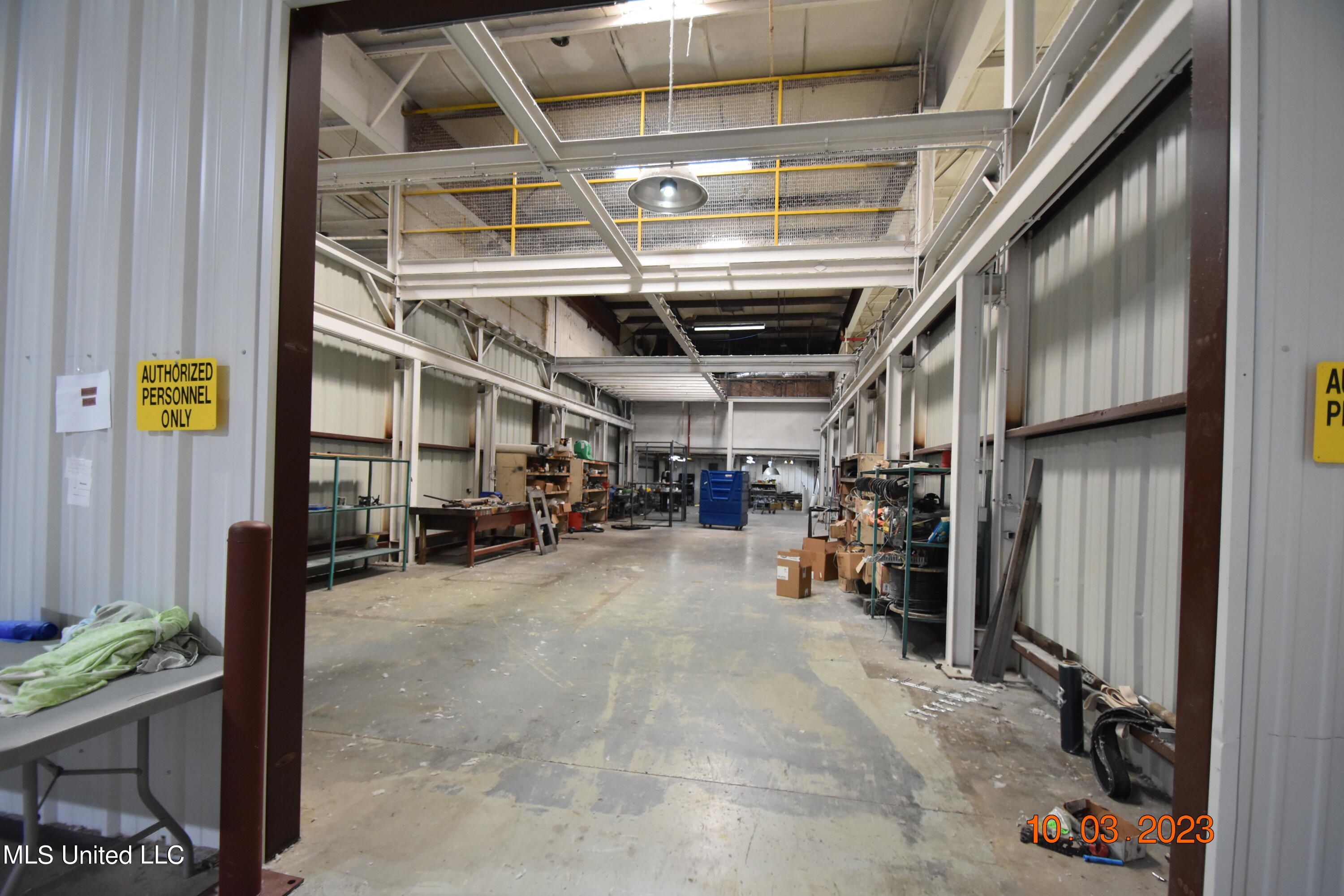 956 N Broadway Street Property Photo 54