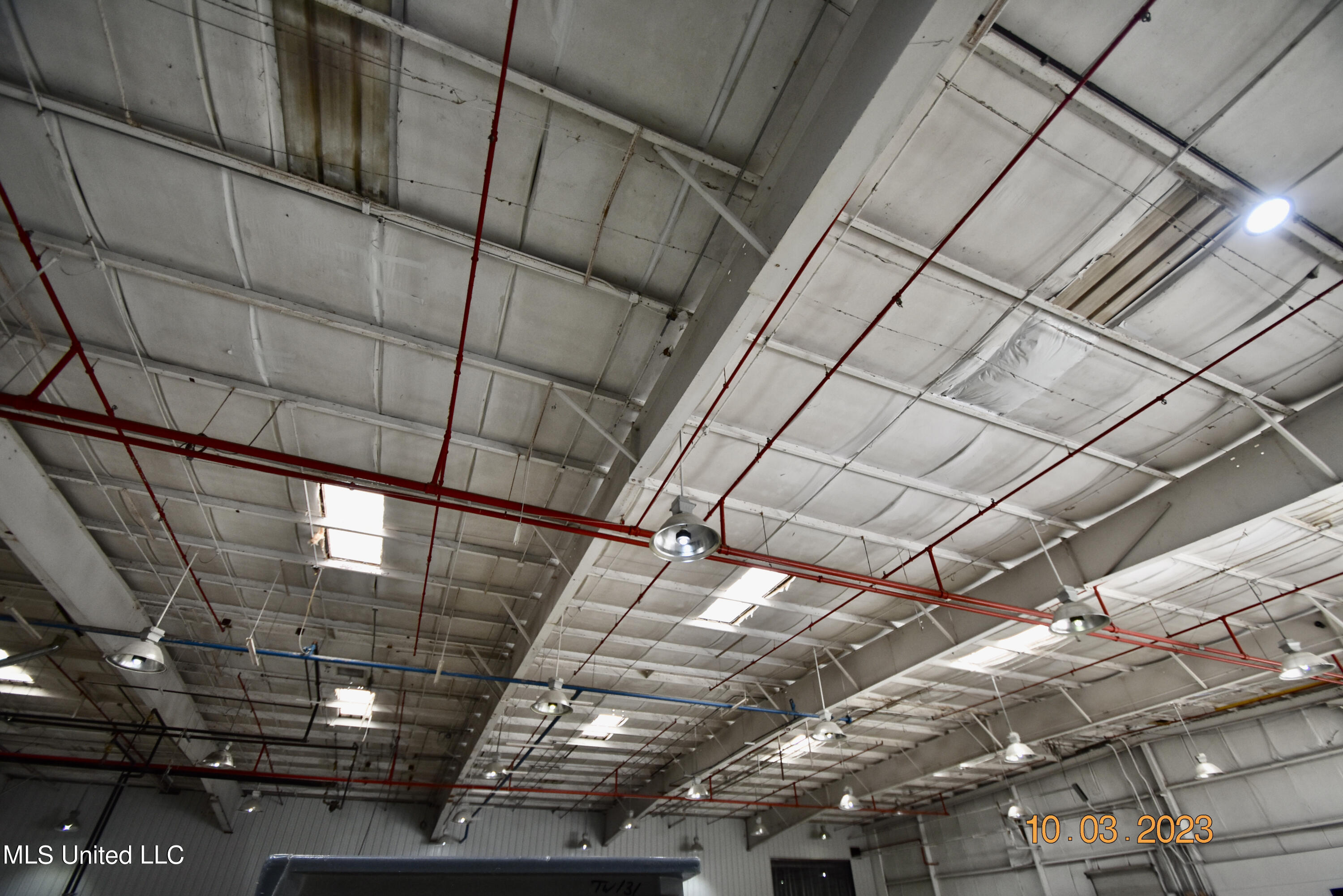 956 N Broadway Street Property Photo 58