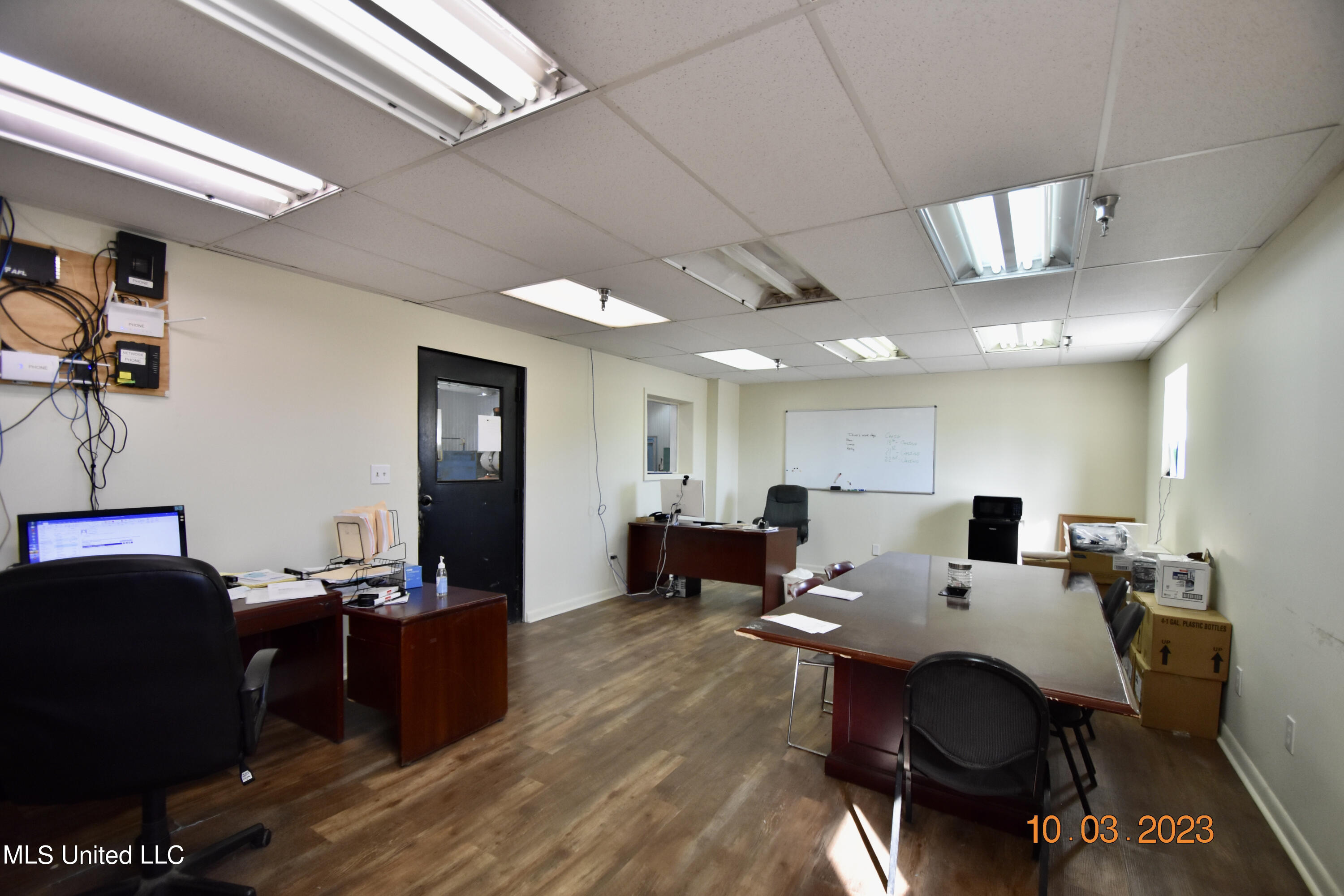 956 N Broadway Street Property Photo 59