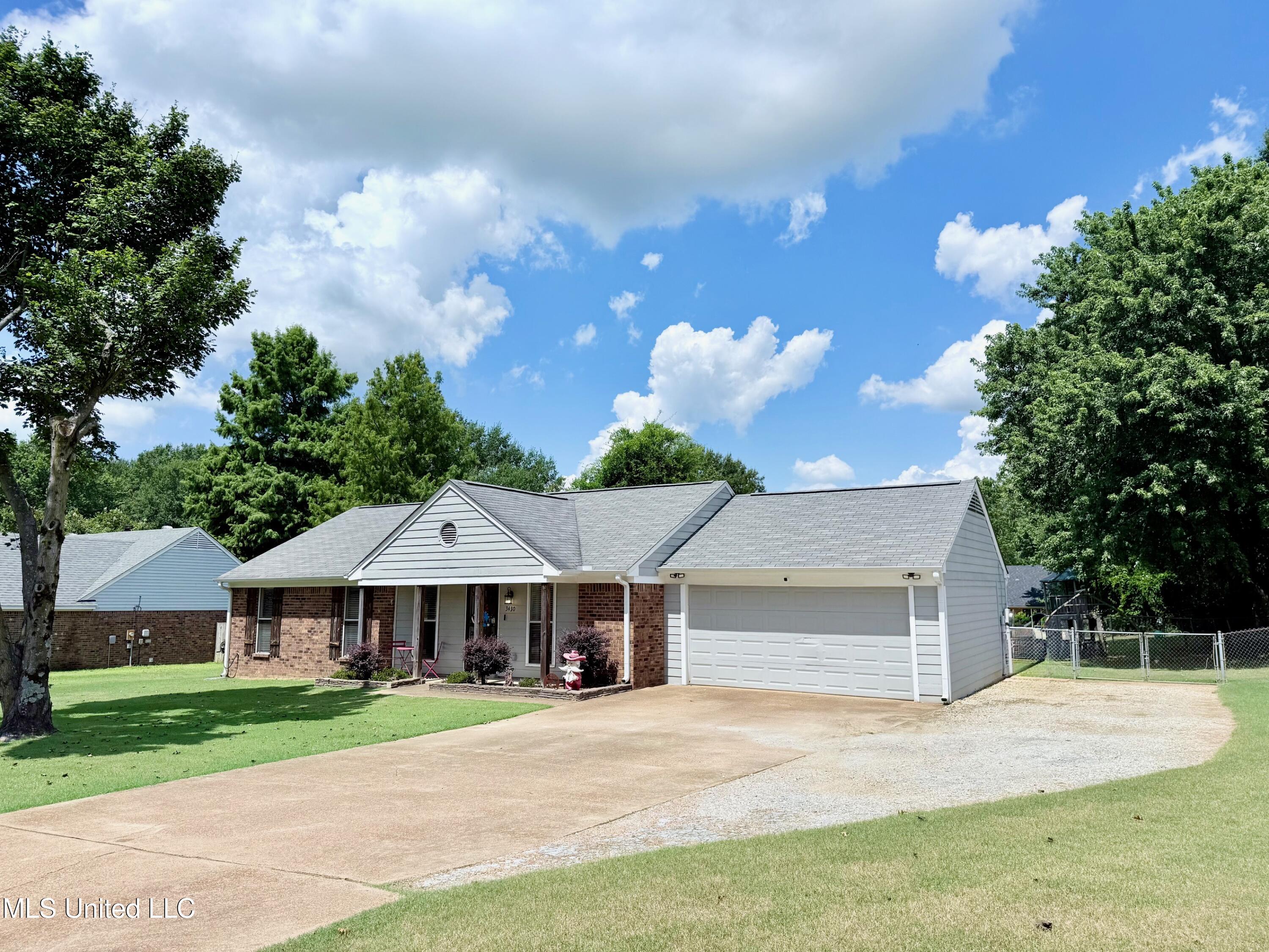 3430 Lakehurst Cove Property Photo 1
