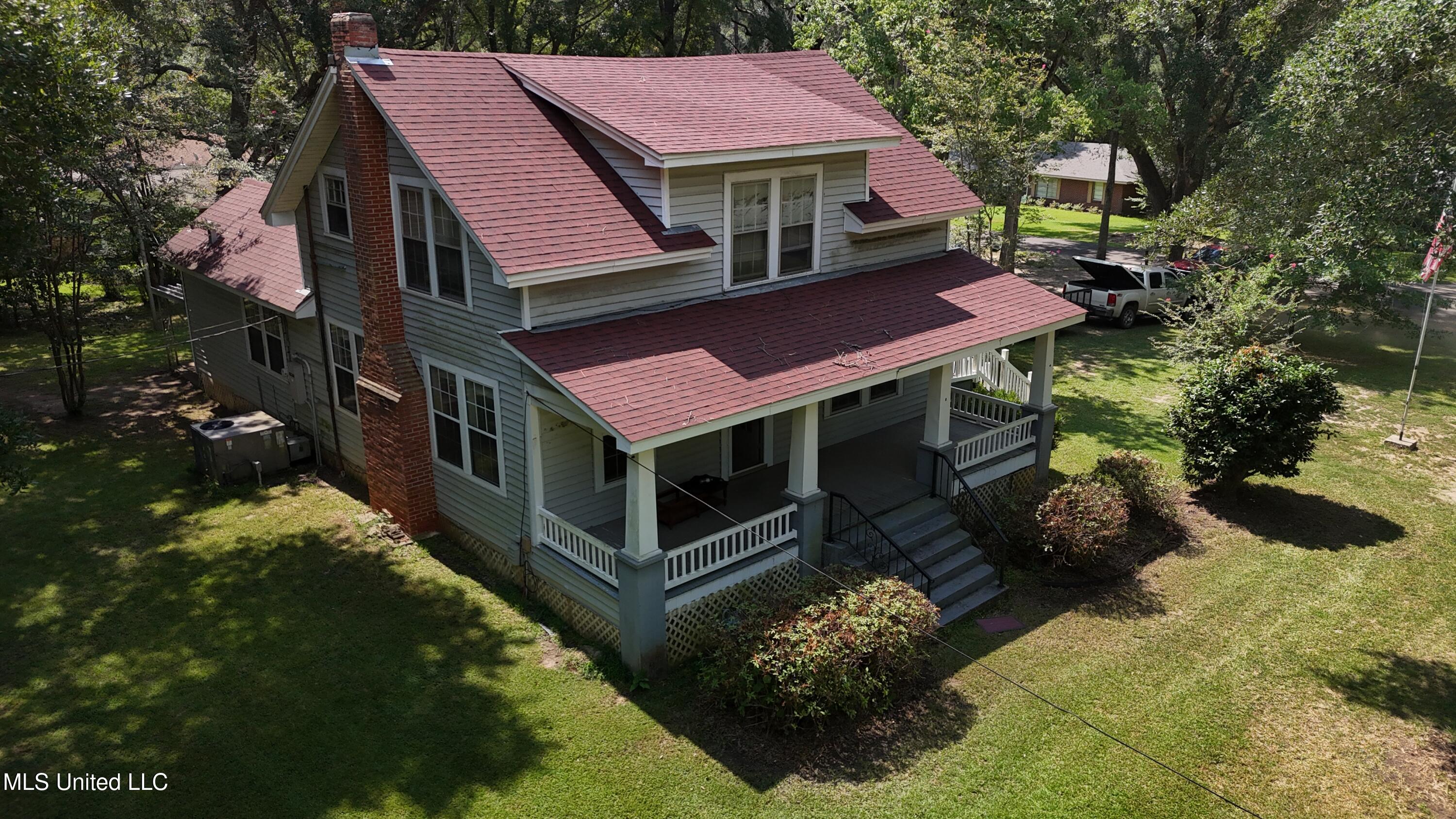 111 Lilly Scott Drive Property Photo 1