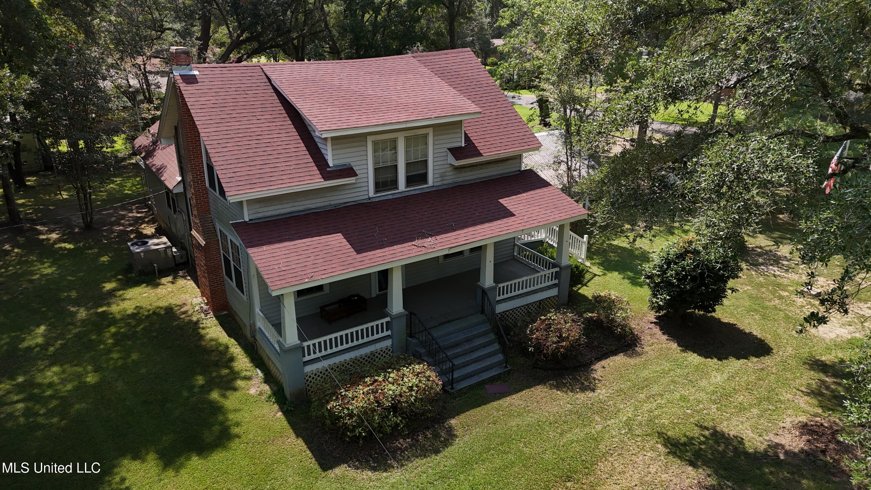 111 Lilly Scott Drive Property Photo 2