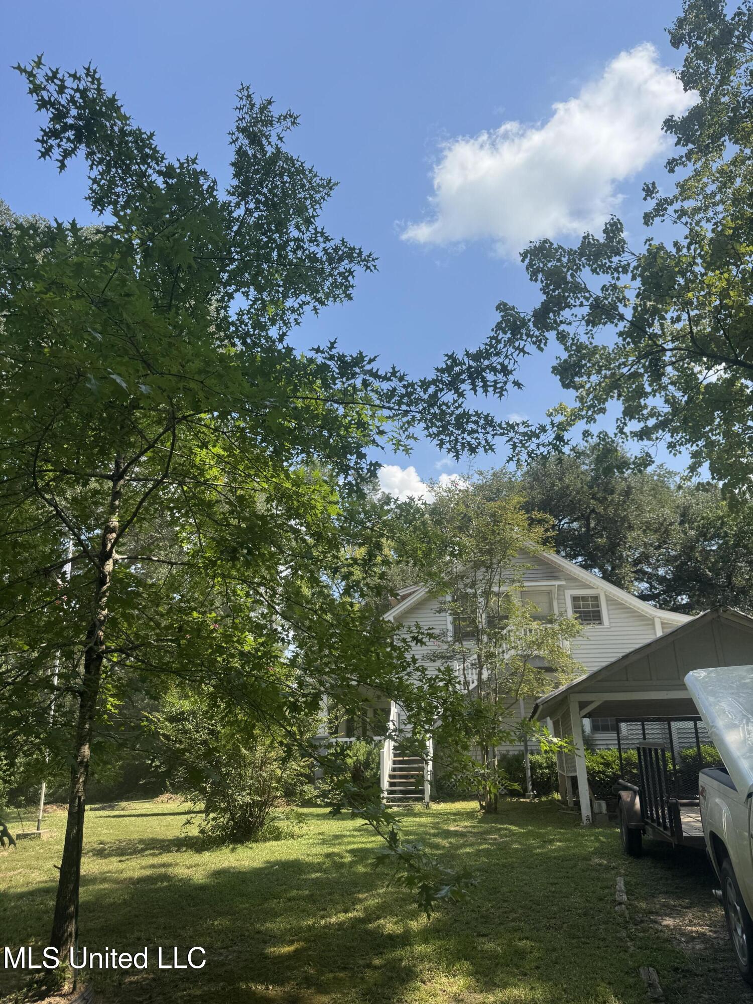 111 Lilly Scott Drive Property Photo 6