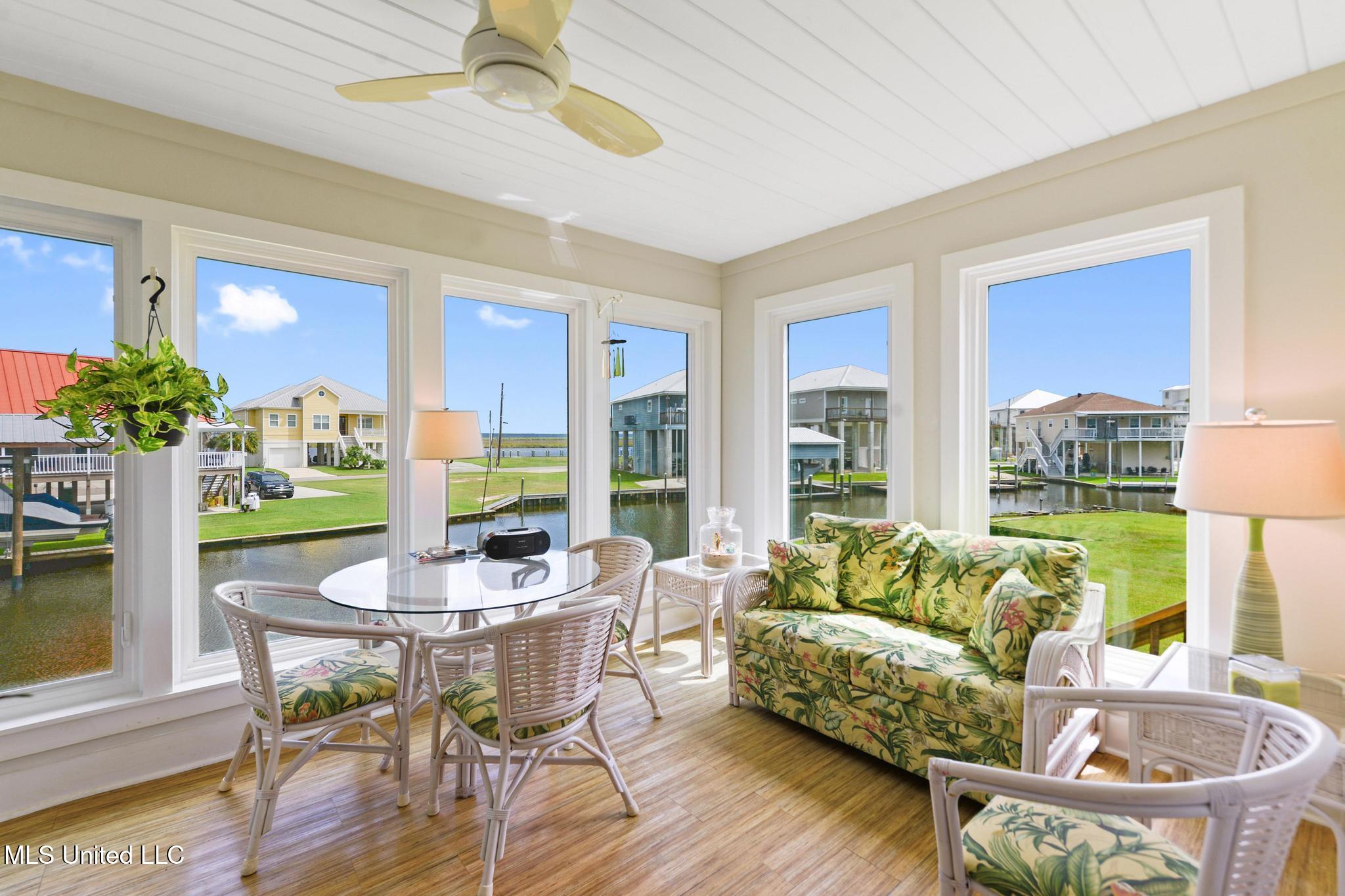 424 Riverview Drive Property Photo 7