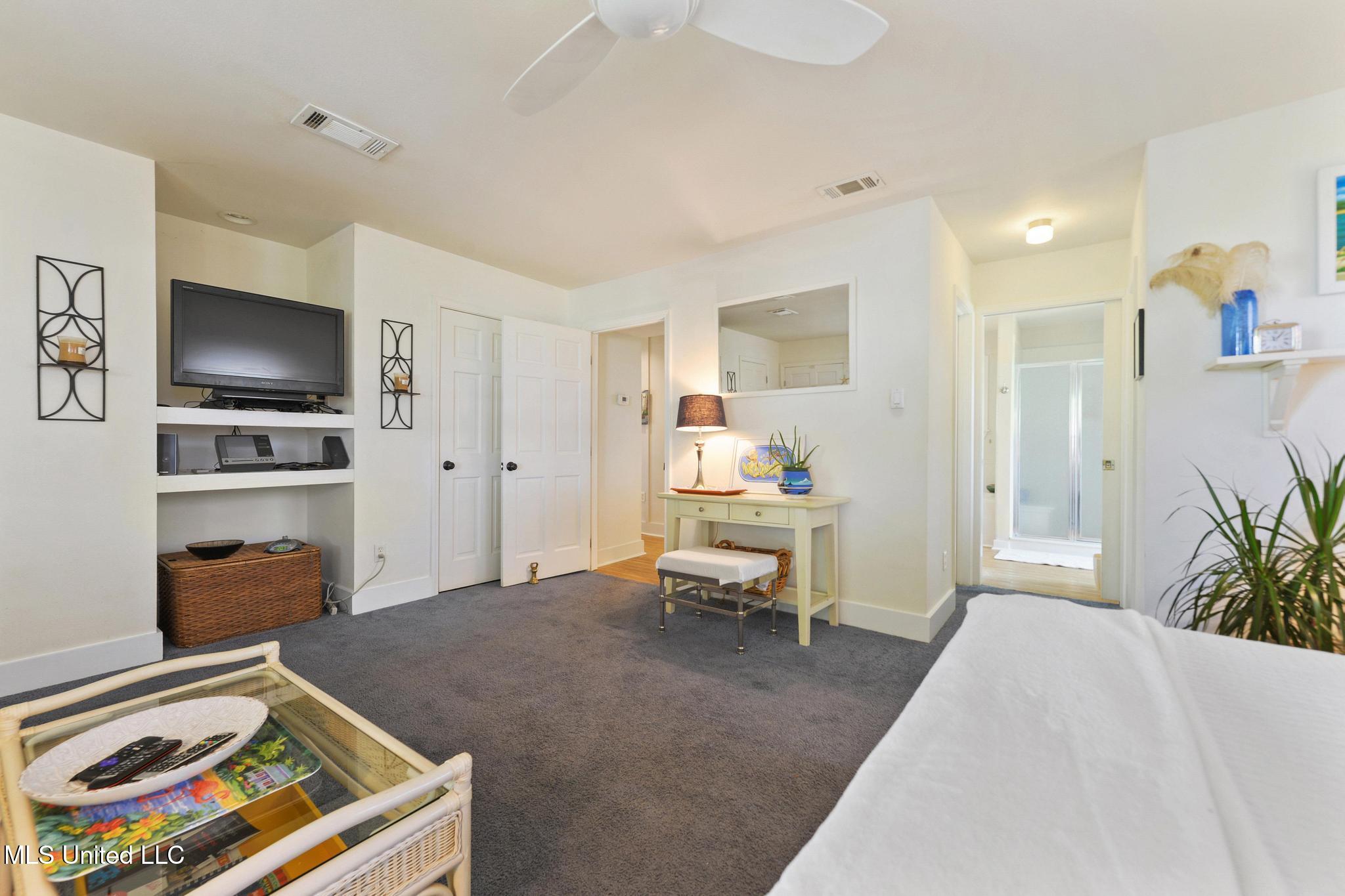 424 Riverview Drive Property Photo 13