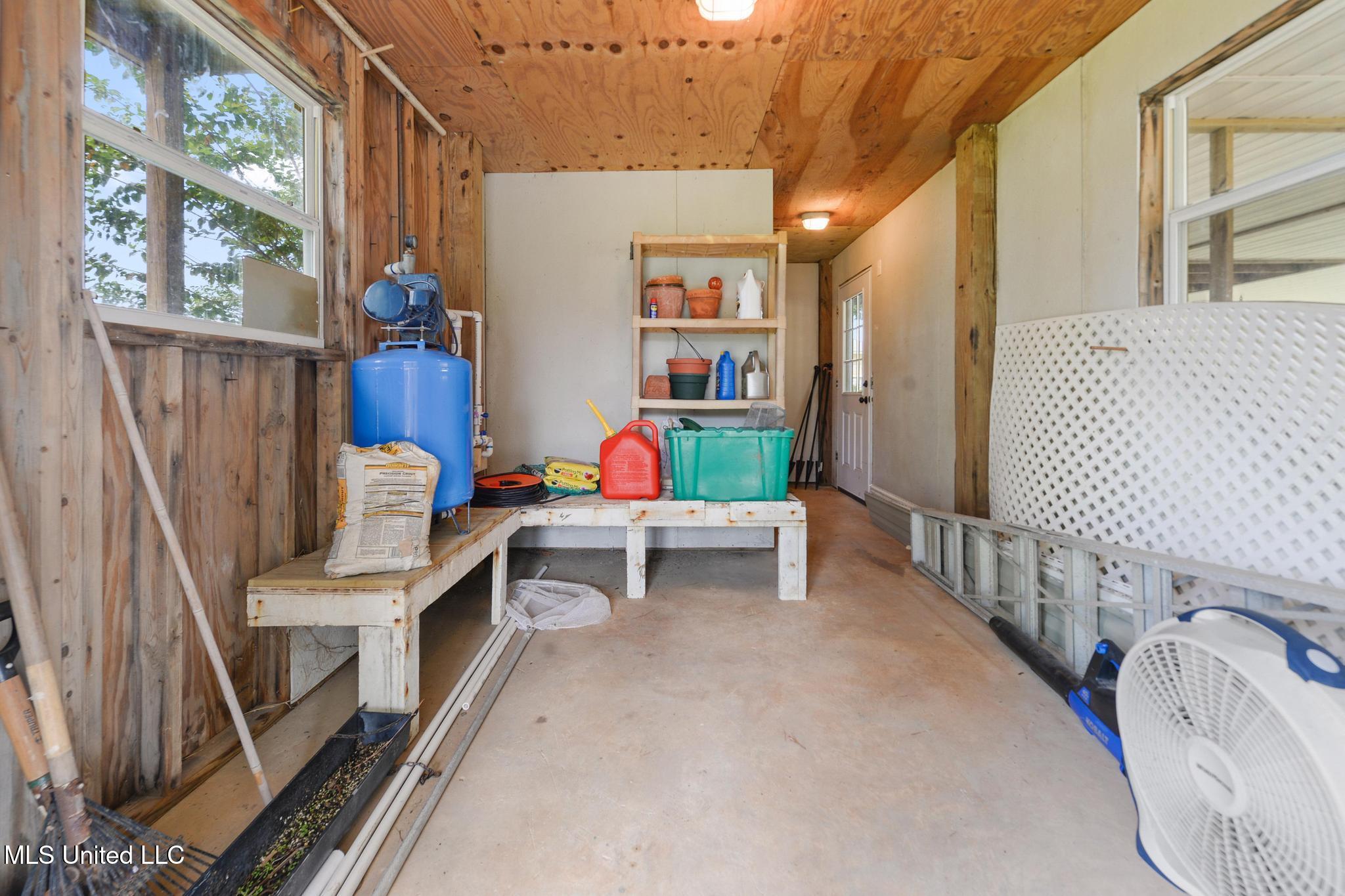 424 Riverview Drive Property Photo 24